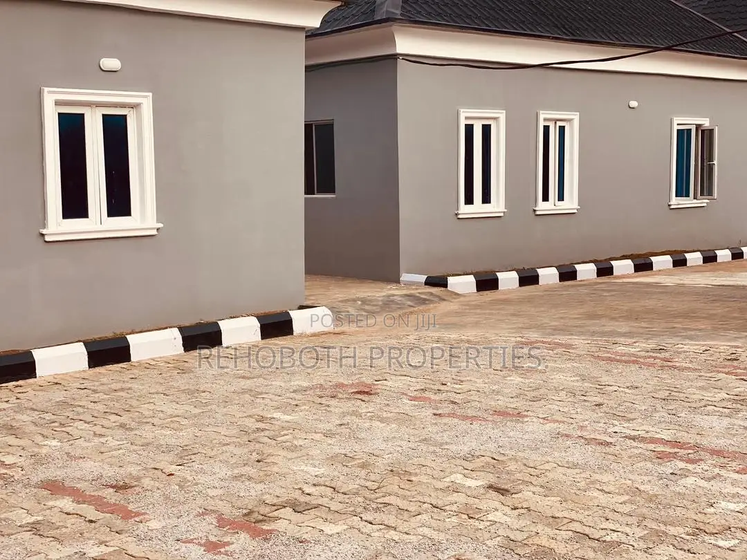 2bdrm Bungalow in Idi Ahun Elebu, Akala Express for rent in Akala Express