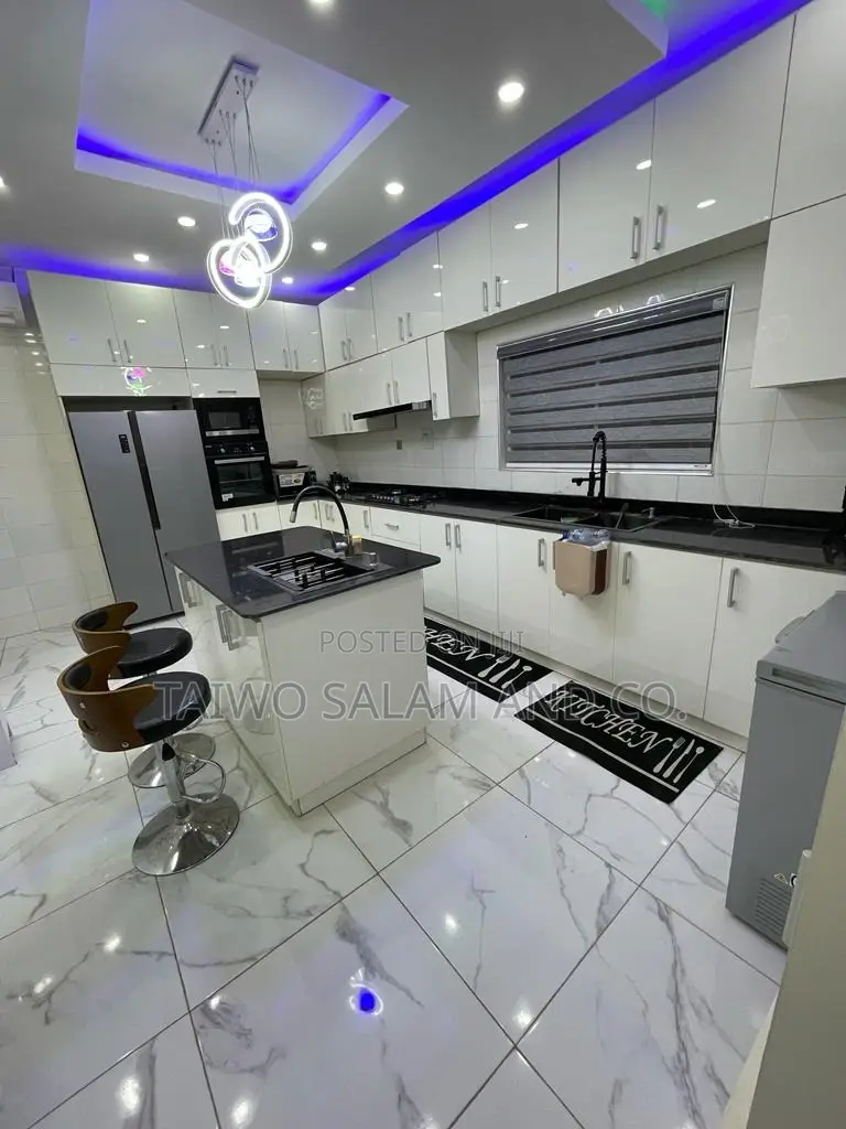 Furnished 4bdrm Bungalow in Eleyele for sale in Eleyele