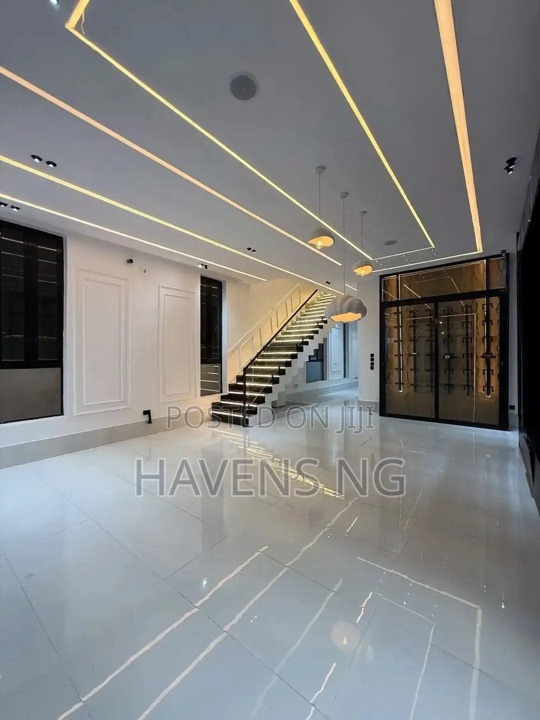 5bdrm Duplex in Lekki Phase 1 for sale in Lekki Phase 1