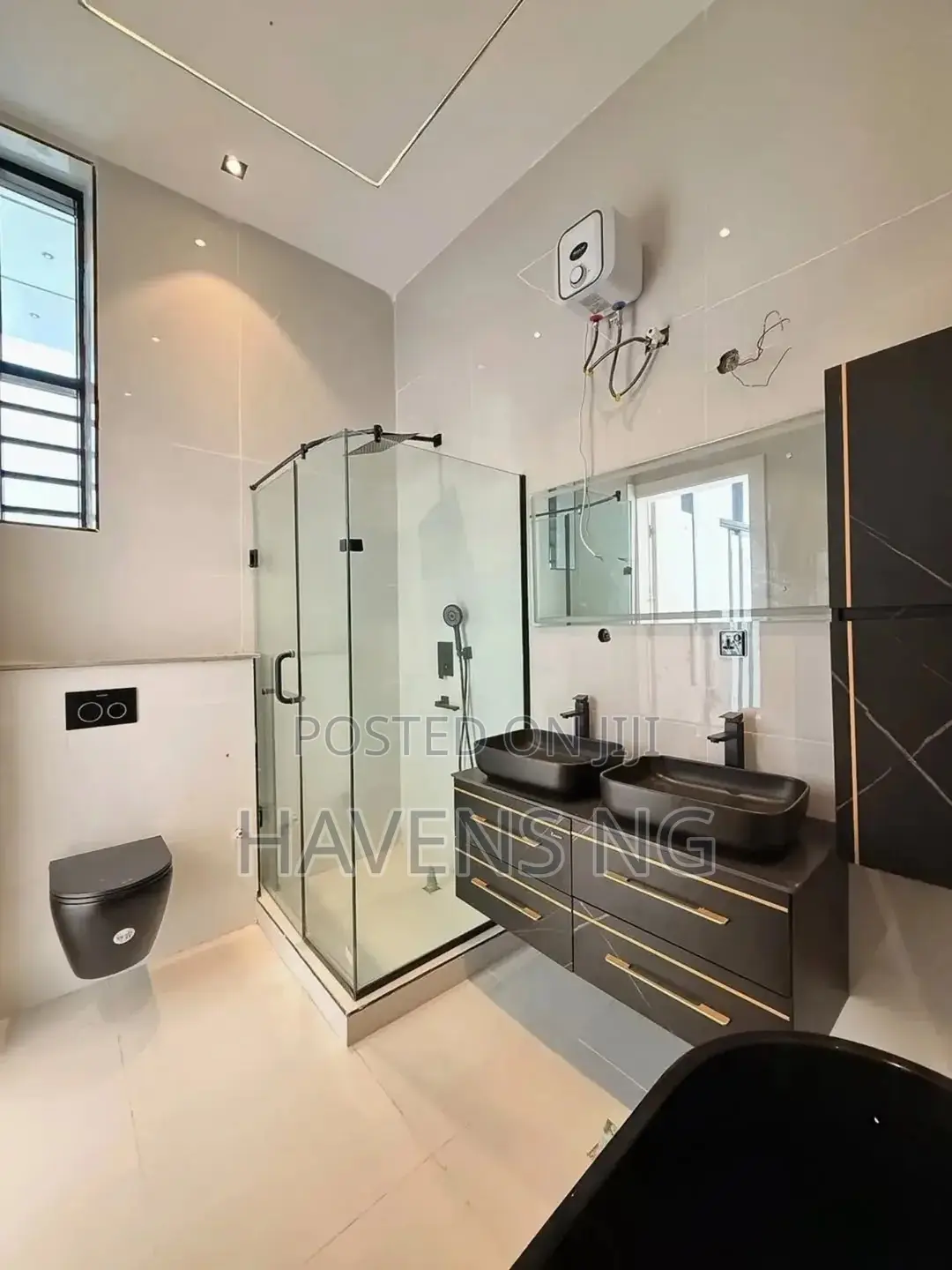 4bdrm Duplex in Lekki Phase 1 for sale in Lekki Phase 1