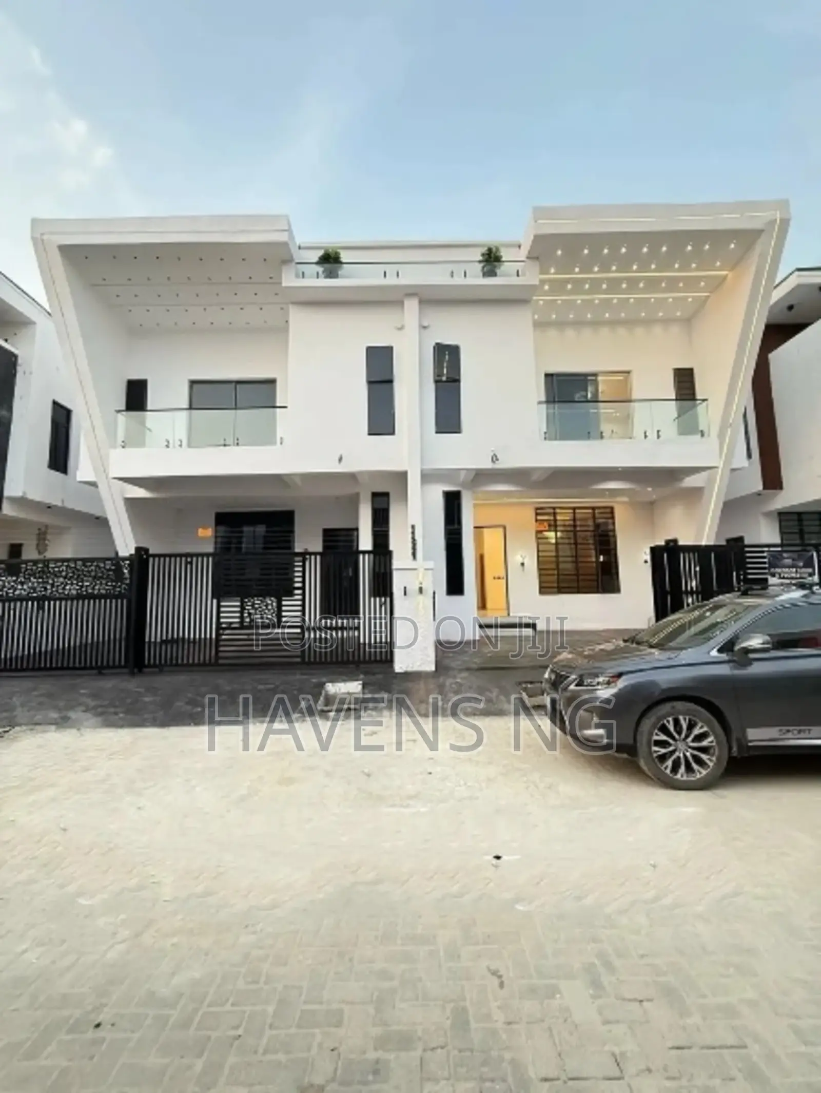 4bdrm Duplex in Lekki Phase 1 for sale in Lekki Phase 1