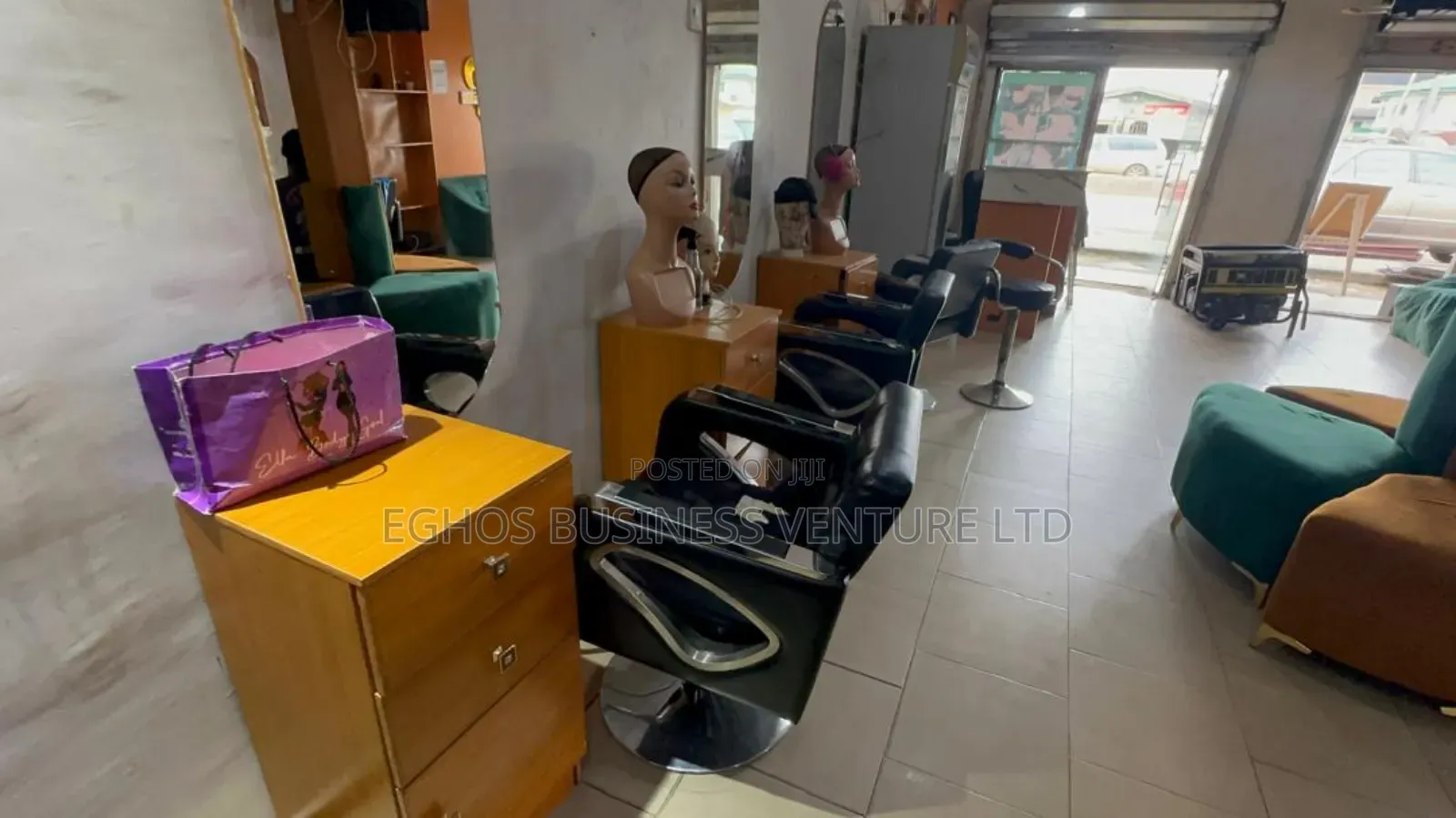 Luxury Unisex Saloon for Sale at New Benin in Benin City