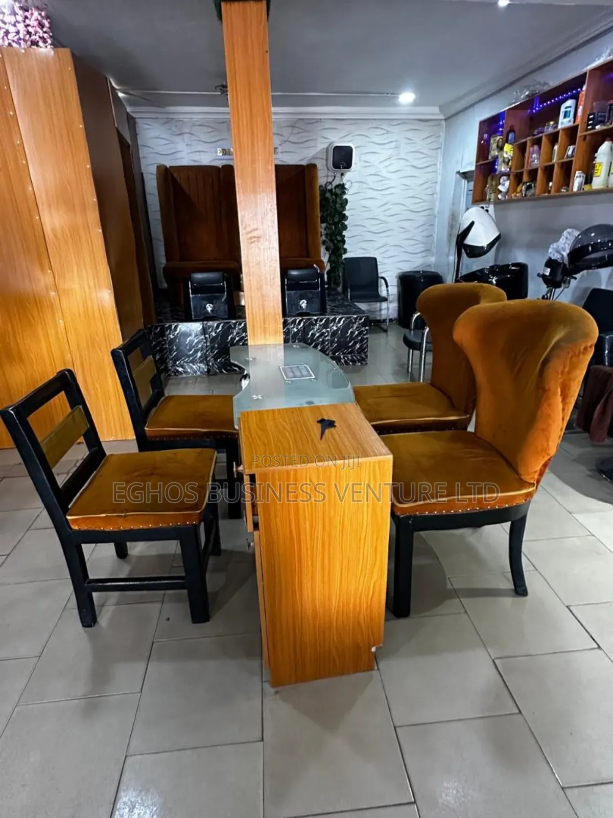 Luxury Unisex Saloon for Sale at New Benin in Benin City