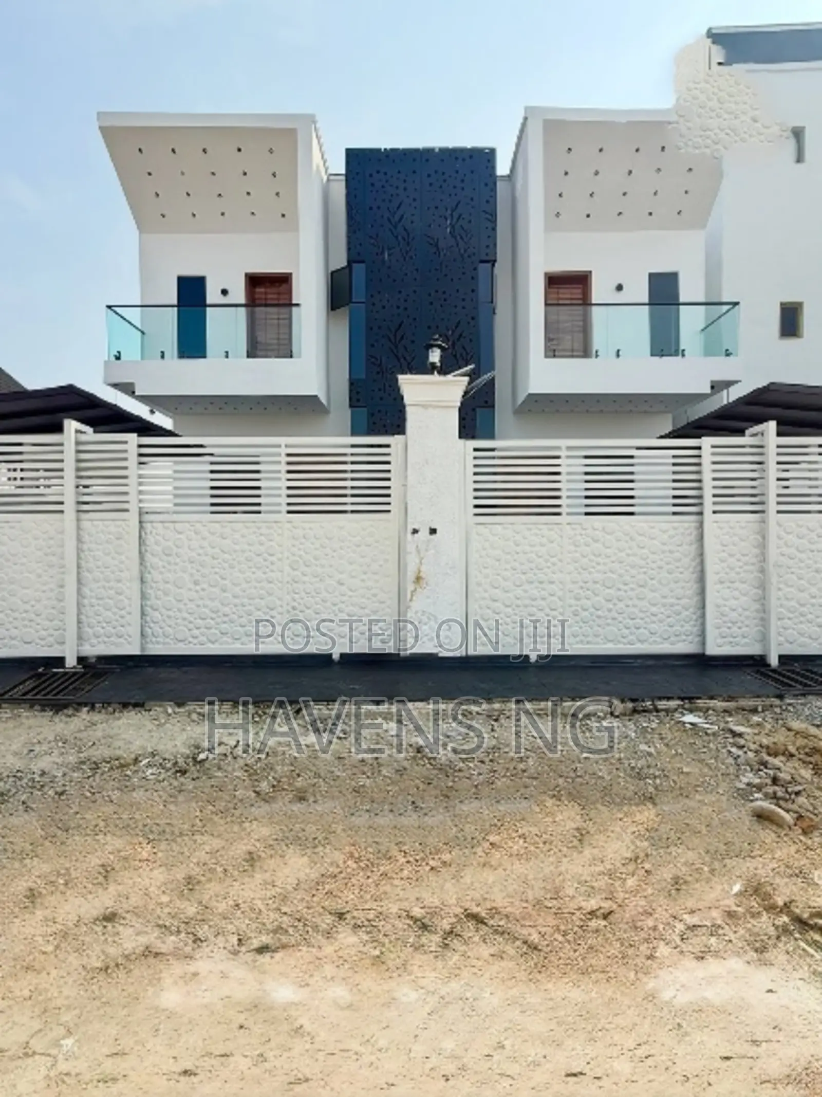4bdrm Duplex in Lekki Phase 1 for sale in Lekki Phase 1