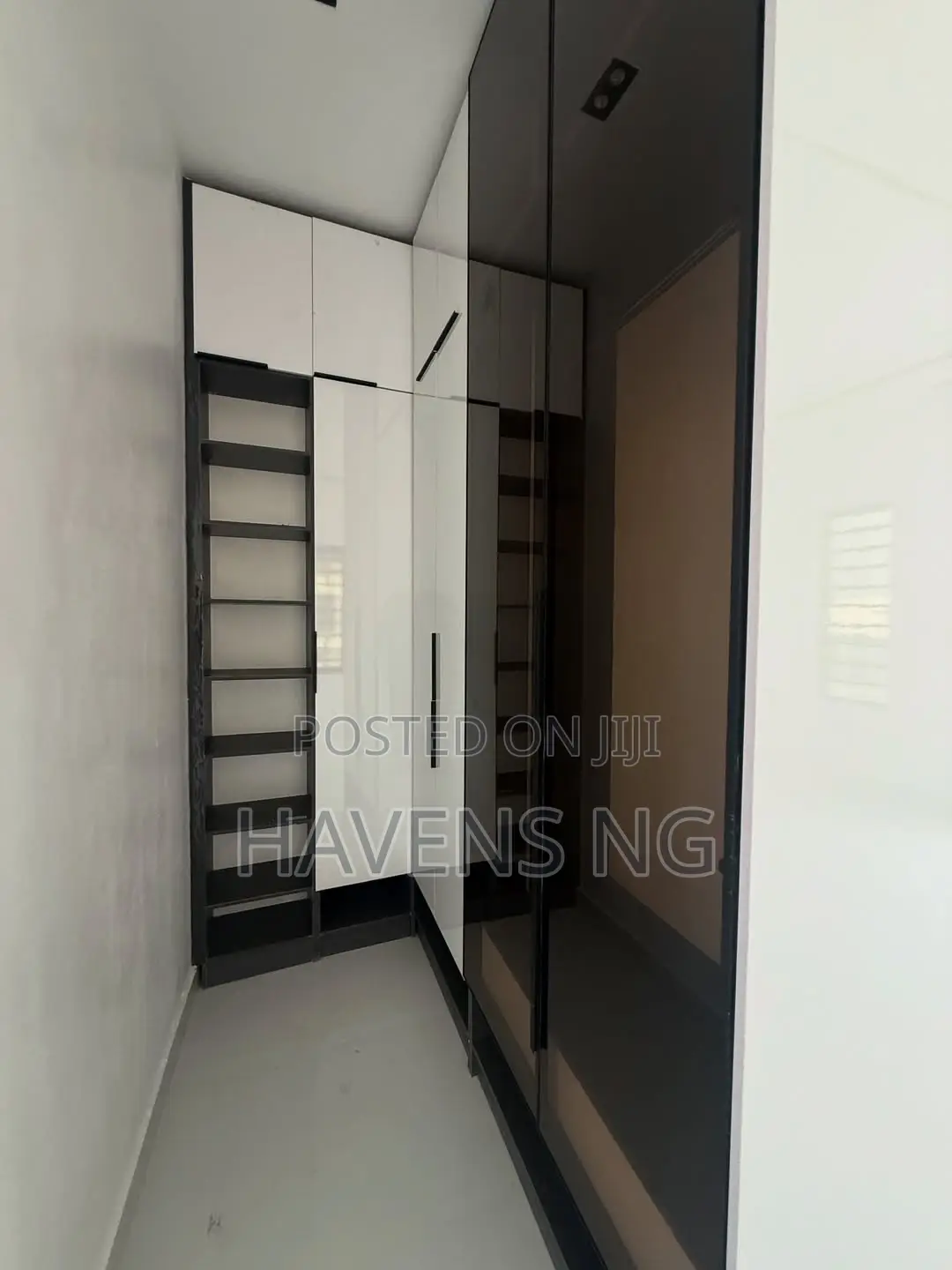 4bdrm Duplex in Lekki Phase 1 for sale in Lekki Phase 1