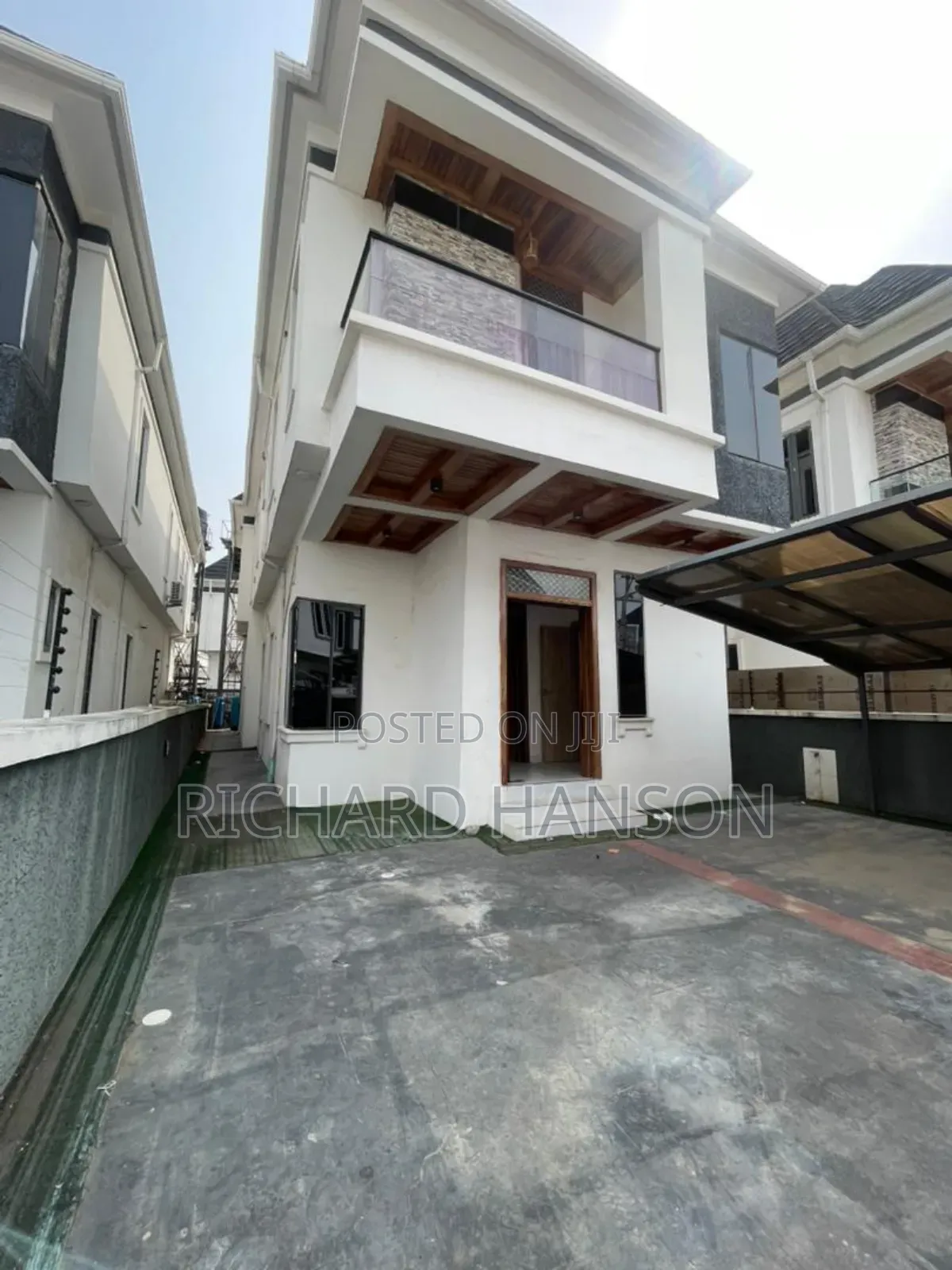 4bdrm Duplex in Ikota Lekki for rent in Lekki