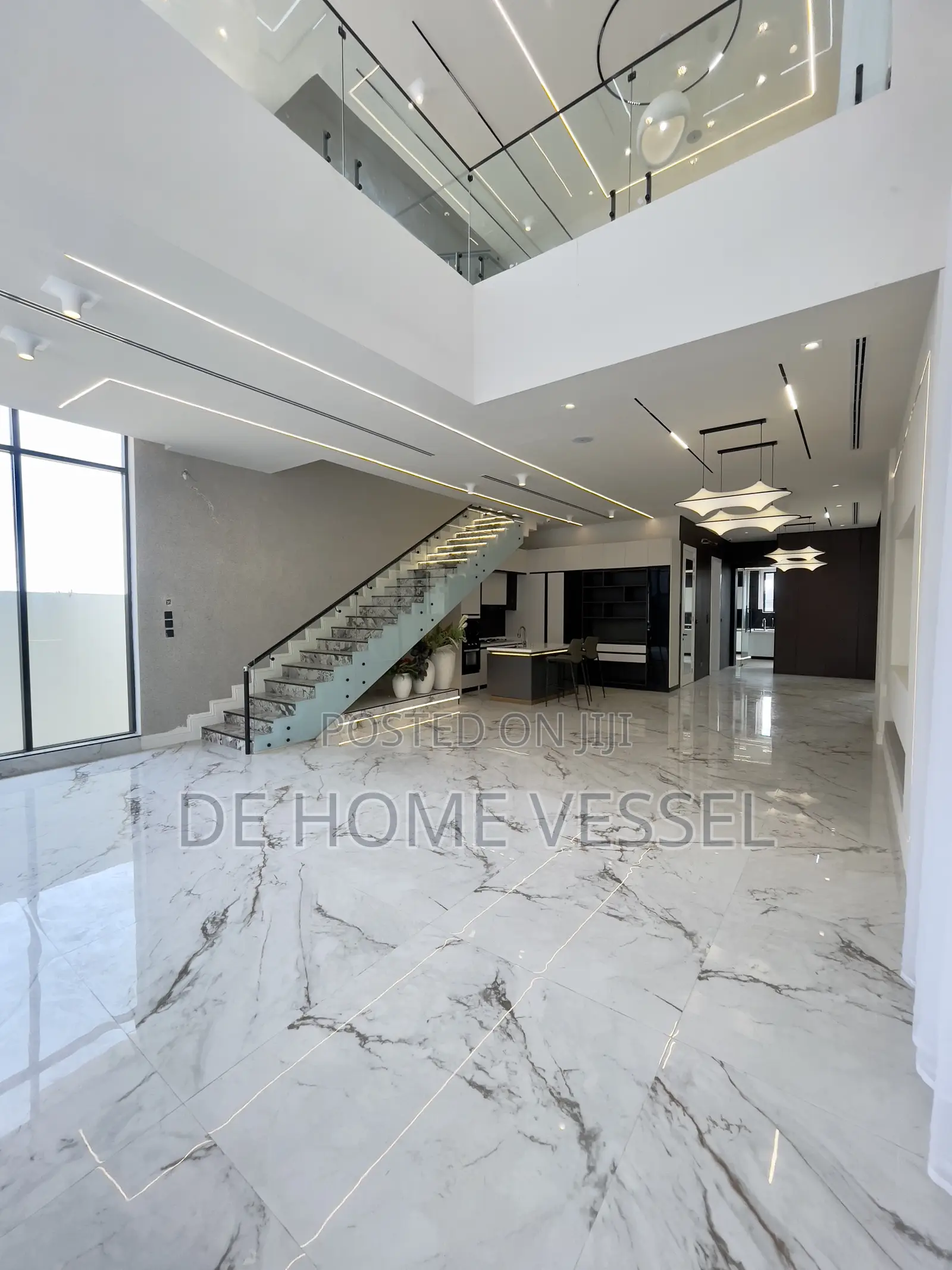 5bdrm Duplex in Lekki Phase 1 for sale in Lekki Phase 1