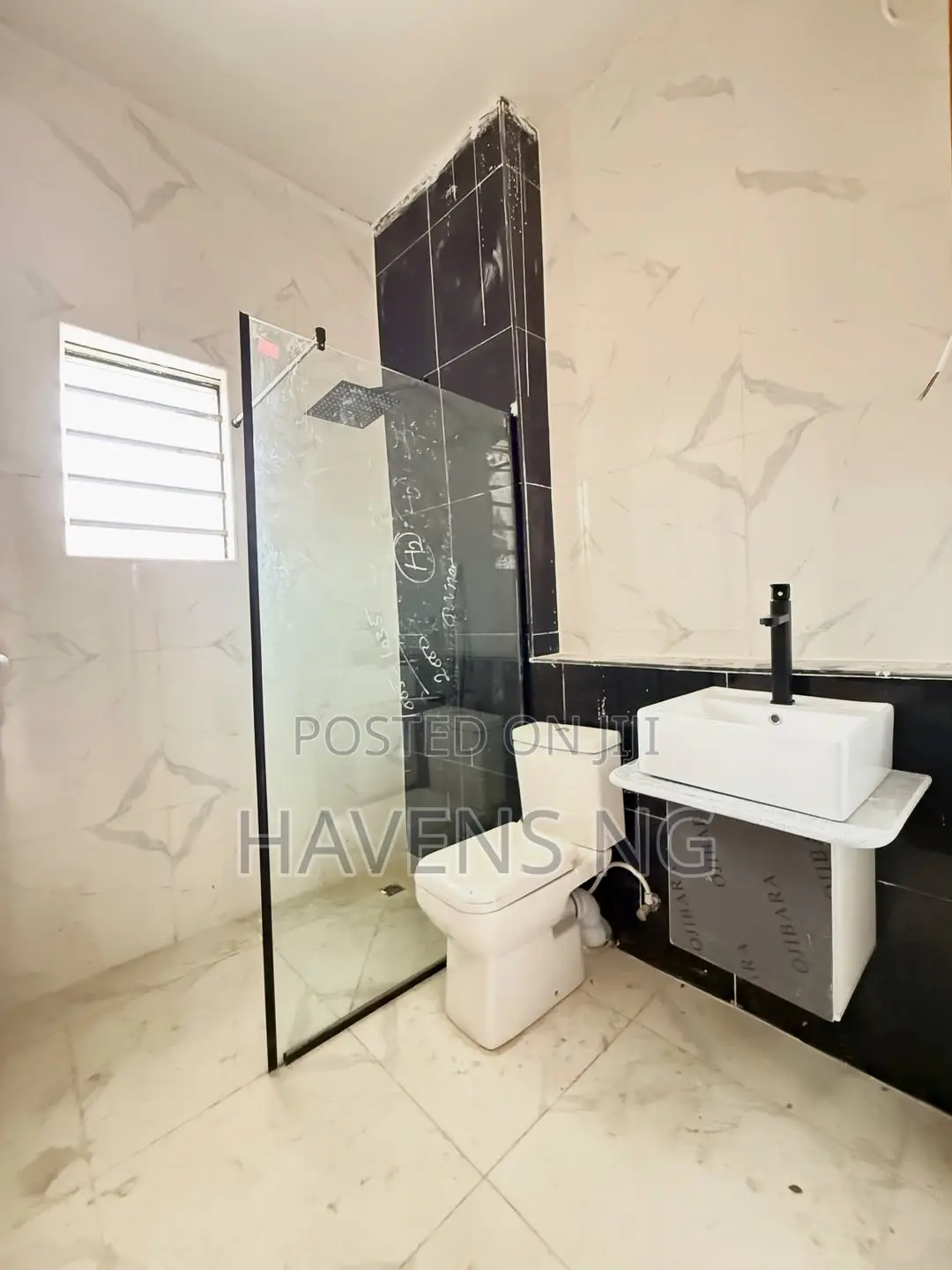 4bdrm Duplex in Ikate for sale in Ikate