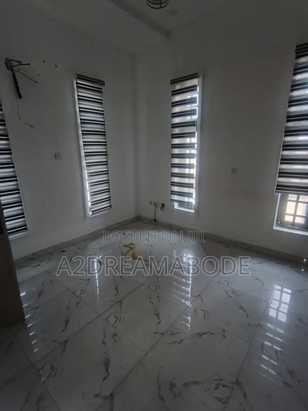 5bdrm Duplex in Omole Phase 1, Ikeja for rent in Ikeja