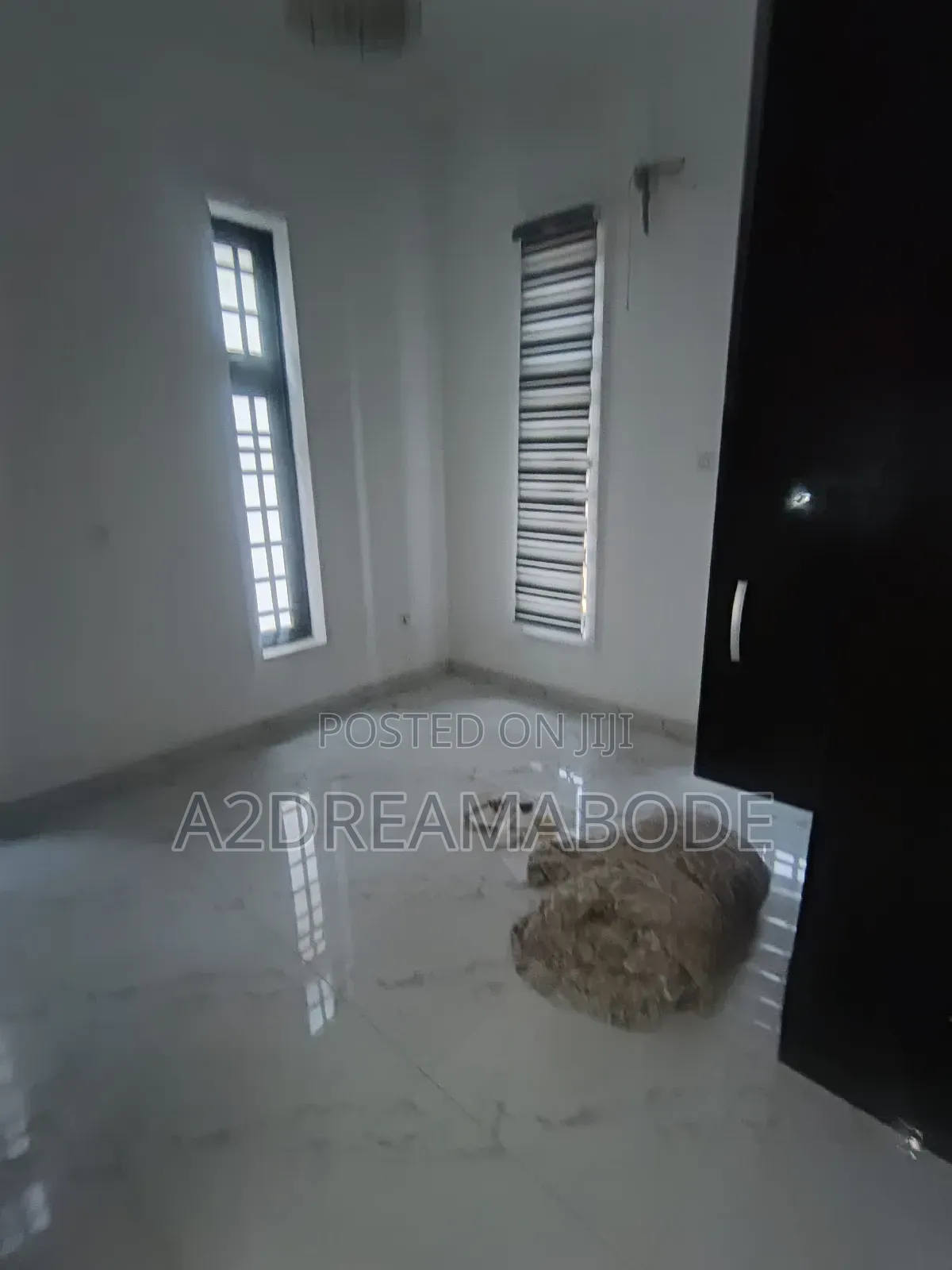 5bdrm Duplex in Omole Phase 1, Ikeja for rent in Ikeja