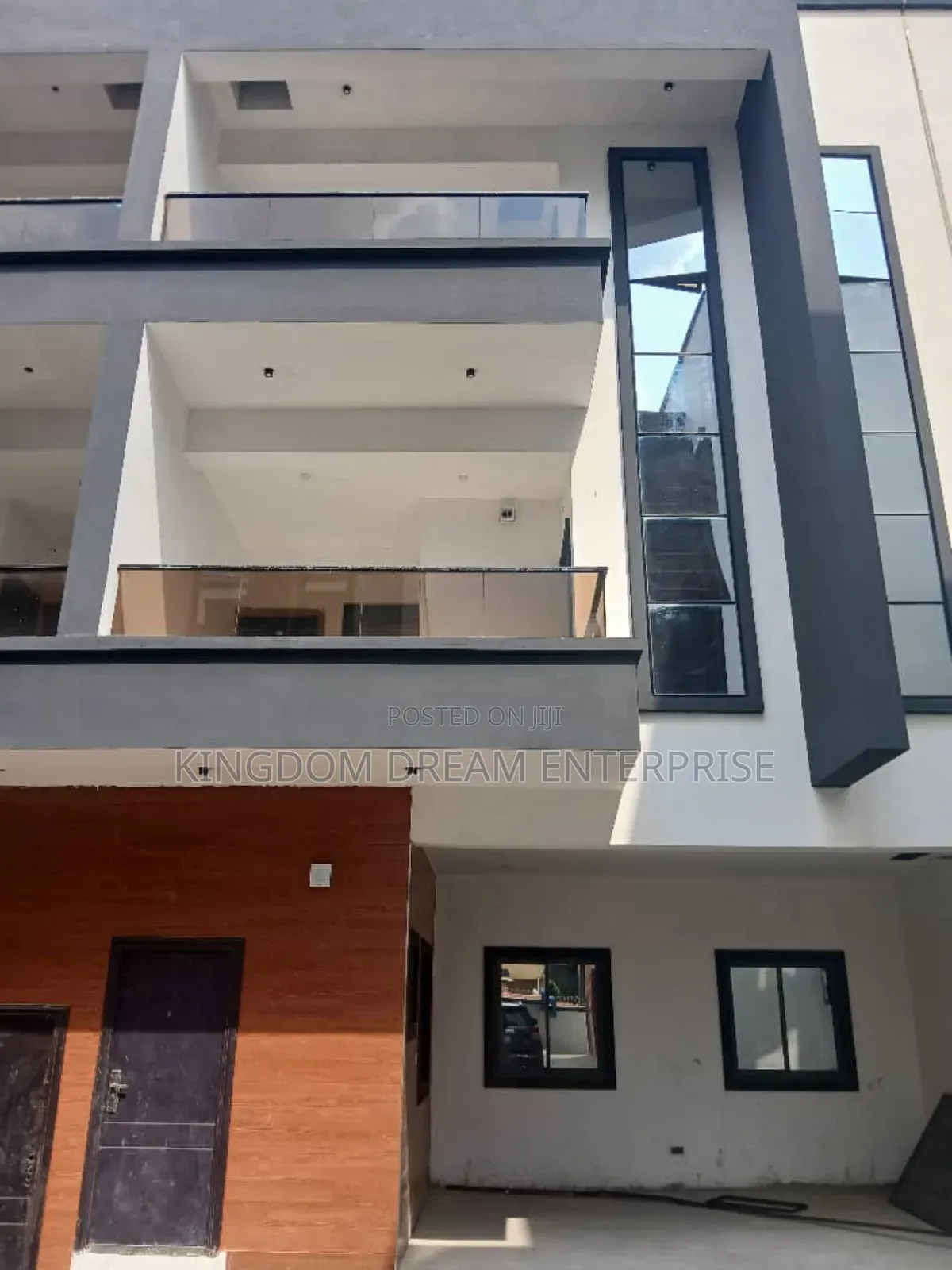 4bdrm Duplex in Allen Ikeja for sale in Allen Avenue