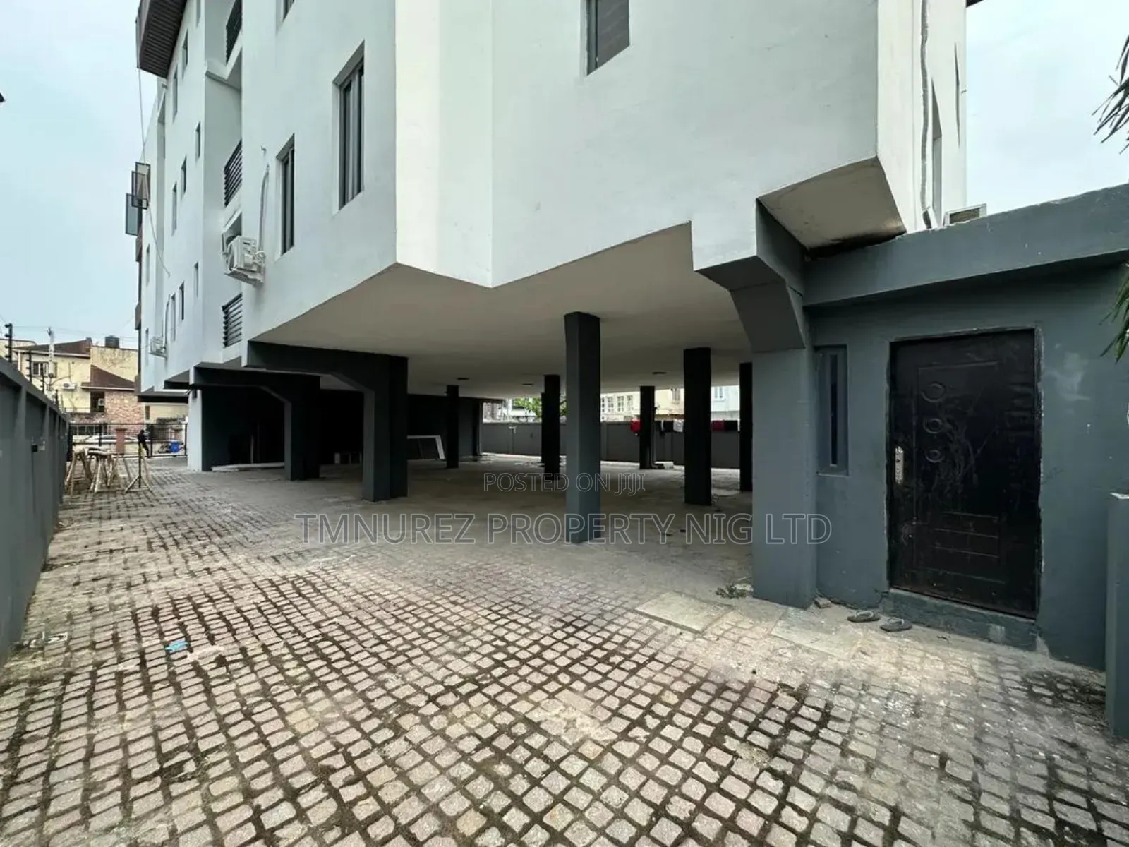 2bdrm Apartment in Ikate Estate for sale in Ikate