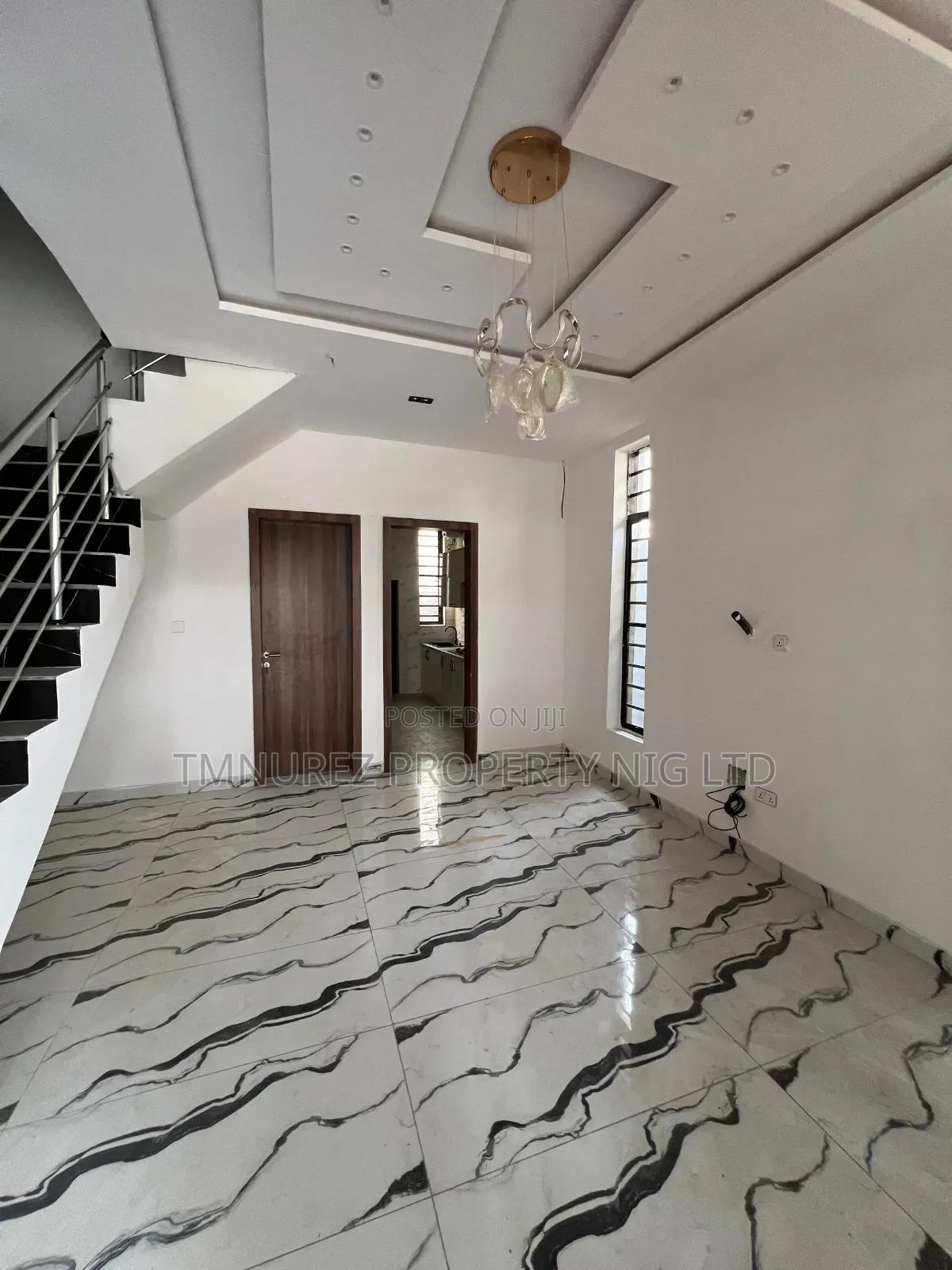 4bdrm Duplex in Ikota for rent in Ikota