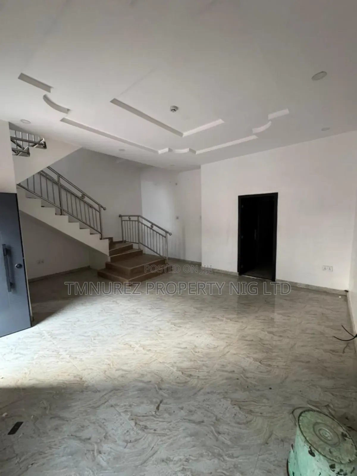4bdrm Duplex in Ikota for rent in Ikota