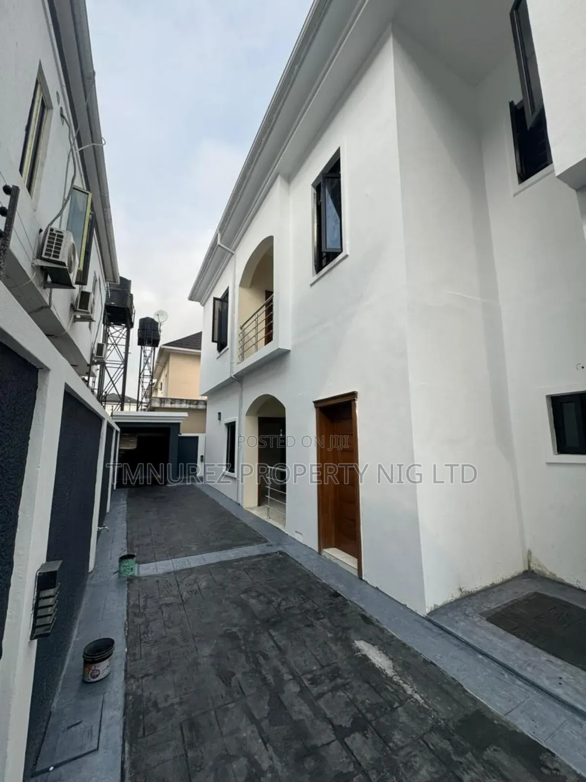 3bdrm Apartment in Chevron Estate for rent in Chevron
