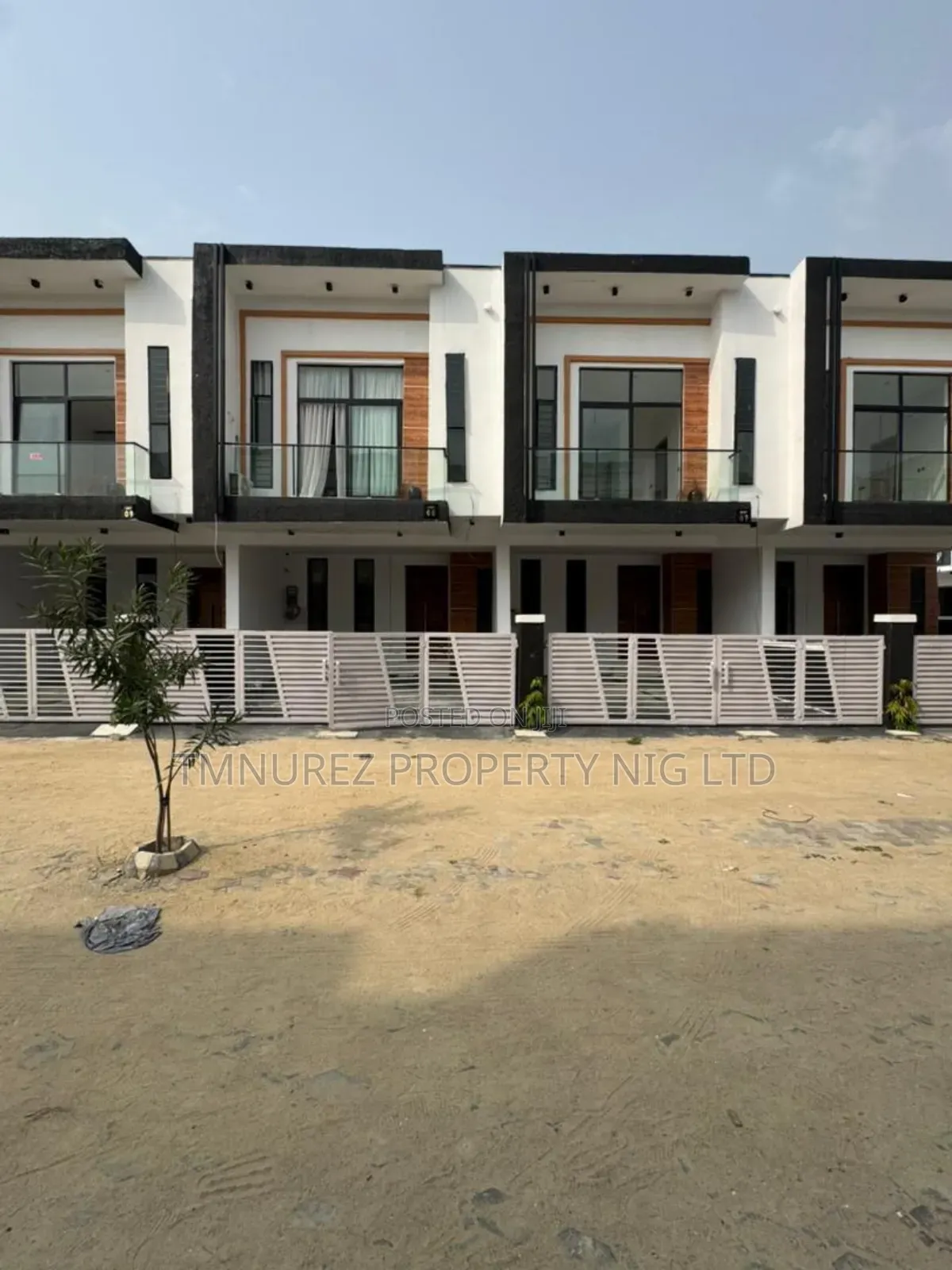 4bdrm Duplex in Ikota for rent in Ikota