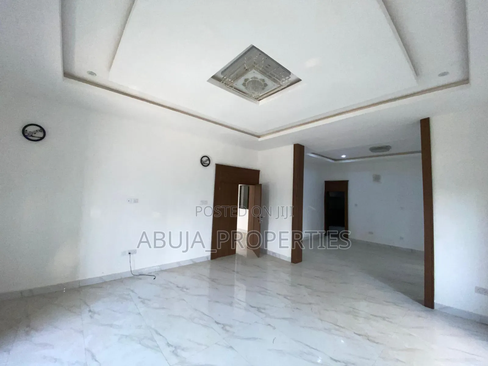 7bdrm Mansion in Kaura for sale in Kaura