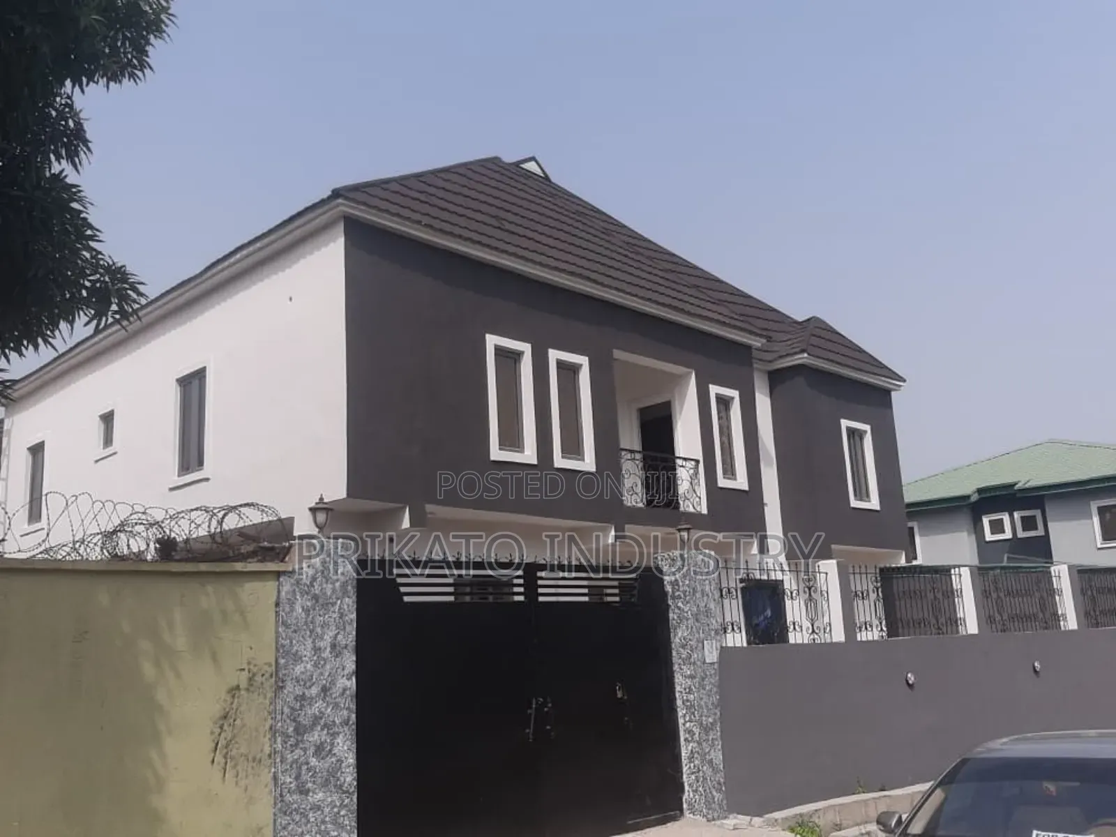 3bdrm Block of Flats in Royal Crystal, Ado / Ajah for sale in Ado / Ajah