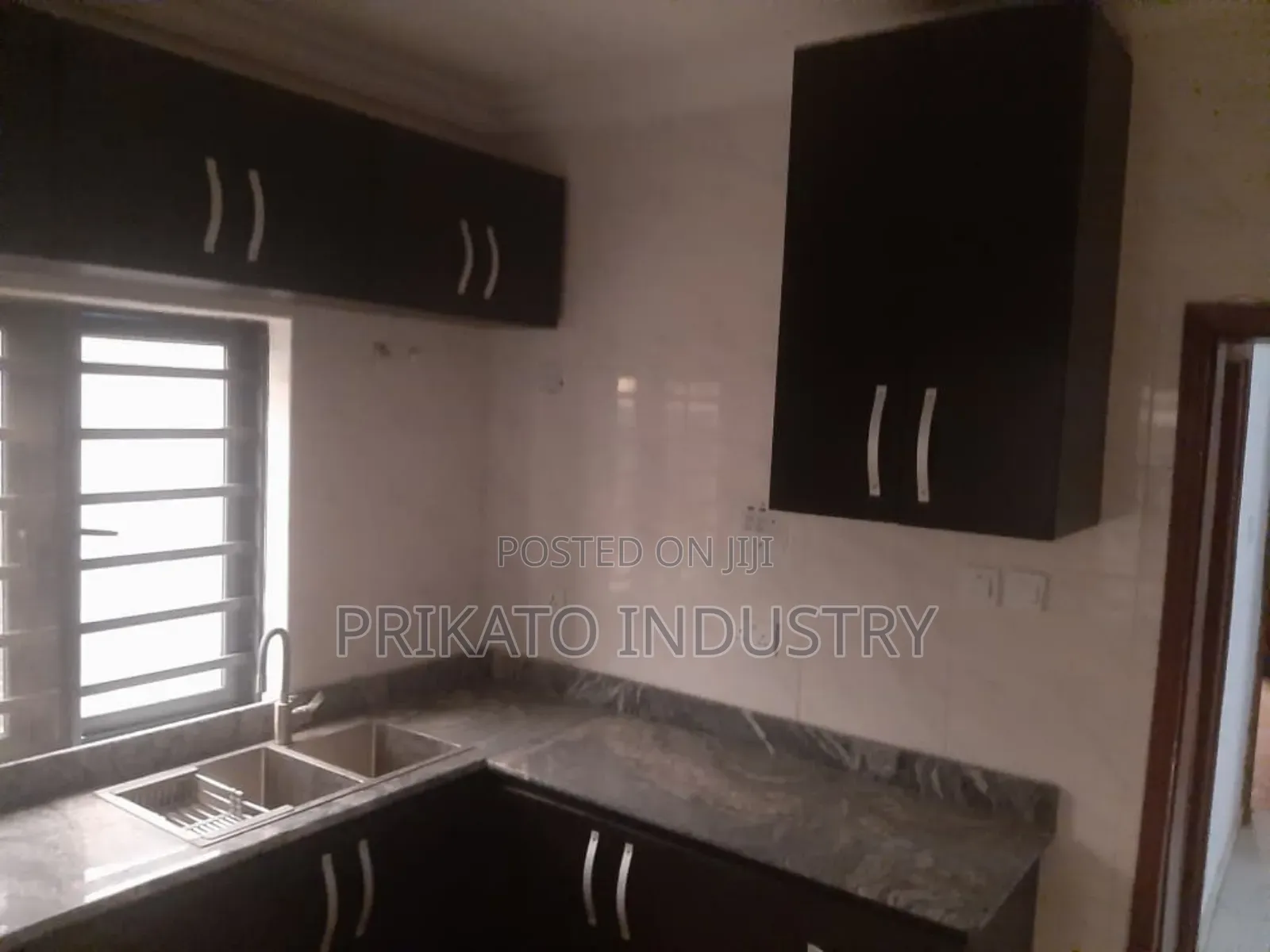 3bdrm Block of Flats in Royal Crystal, Ado / Ajah for sale in Ado / Ajah