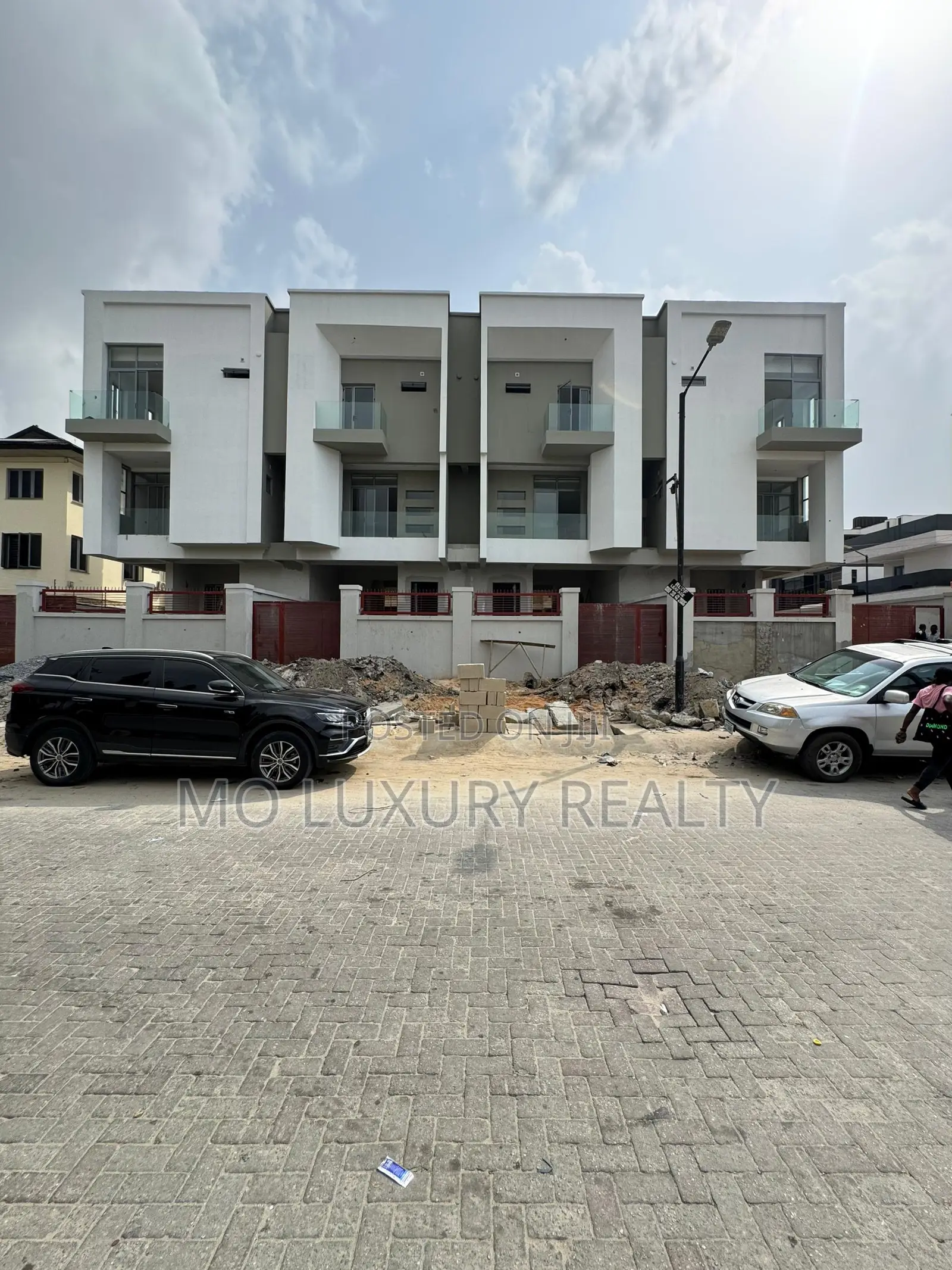 4bdrm Townhouse/Terrace in Lekki Phase 1 for sale in Lekki Phase 1