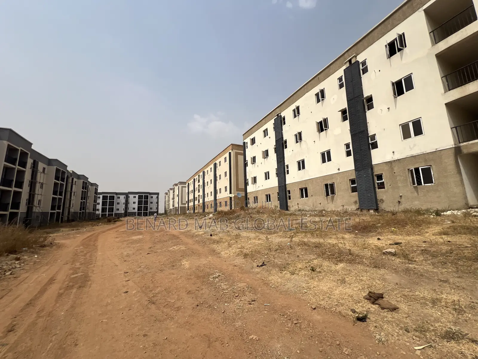 1bdrm Block of Flats in Mab Global City, Life Camp for sale in Life Camp