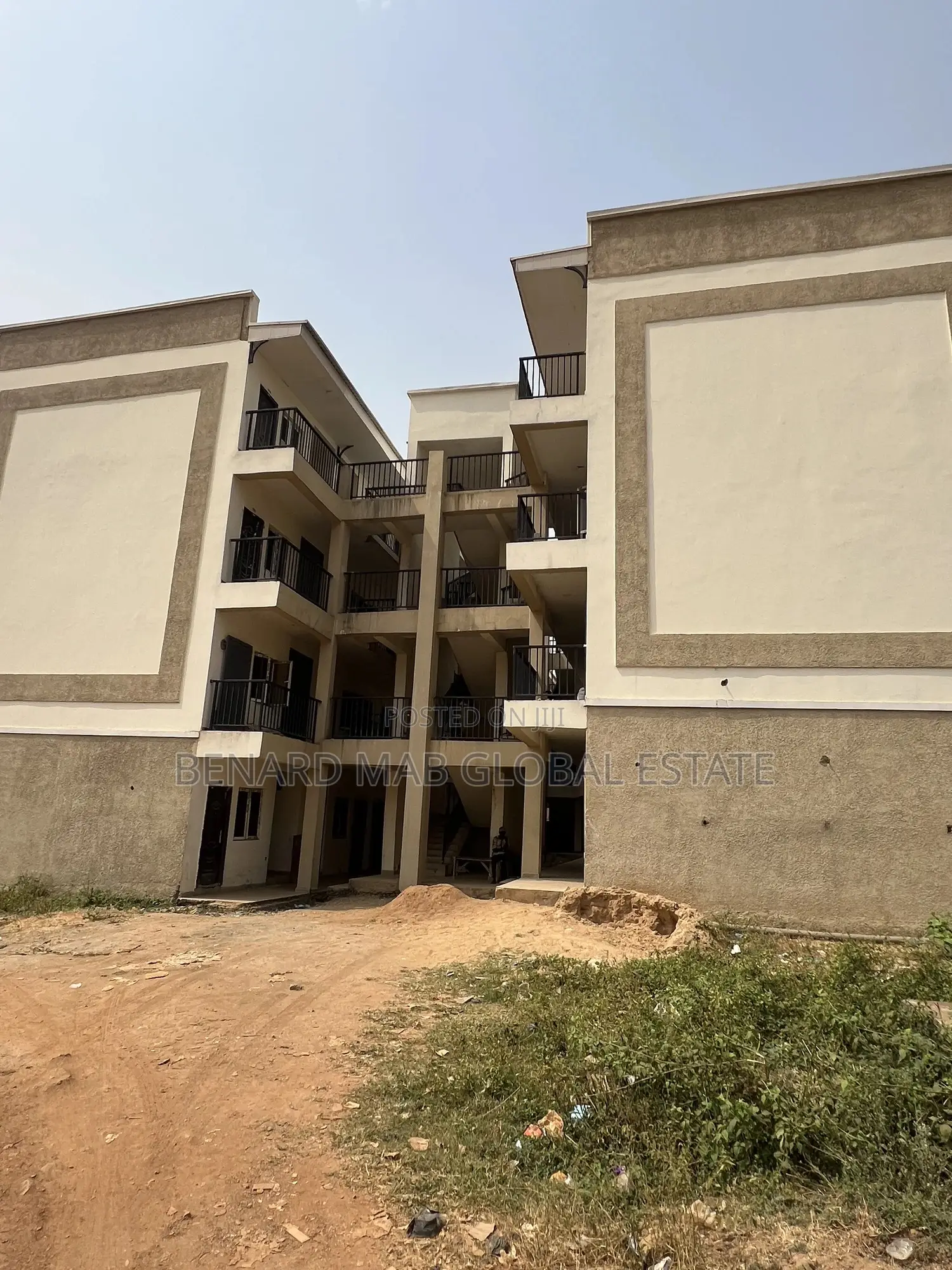 1bdrm Block of Flats in Mab Global City, Life Camp for sale in Life Camp