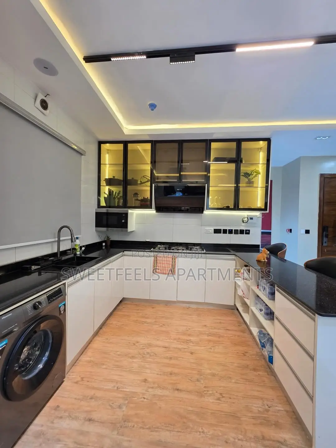 2 Bedroom Apartment With Ps5, Gym, Swimming Pool in Lekki Phase 1
