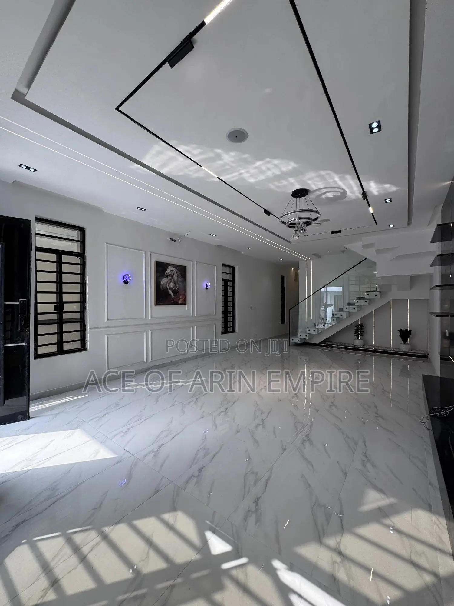 Furnished 5bdrm Duplex in Chevron for sale in Chevron