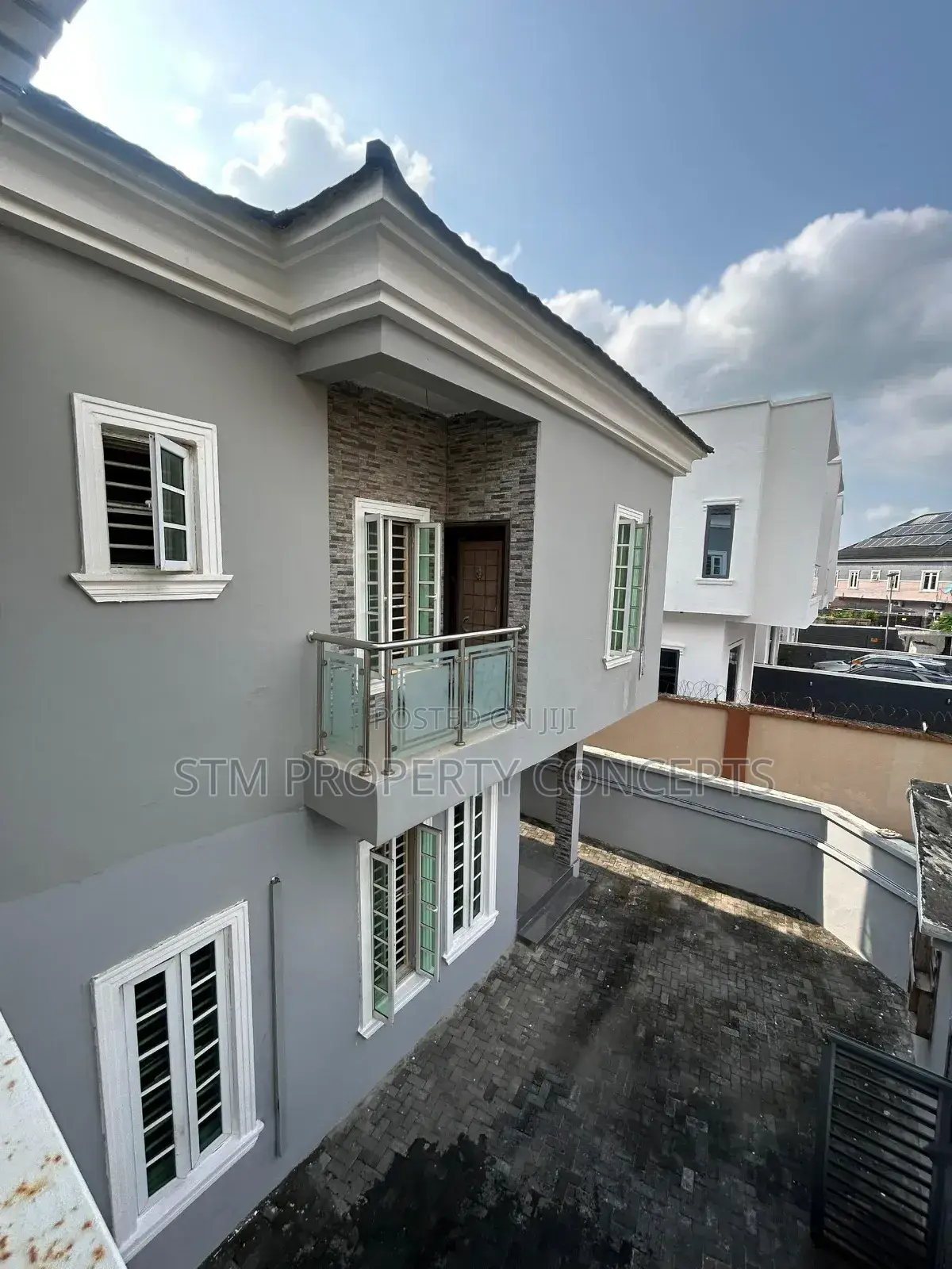 Furnished 4bdrm Duplex in Lekki for sale in Lekki