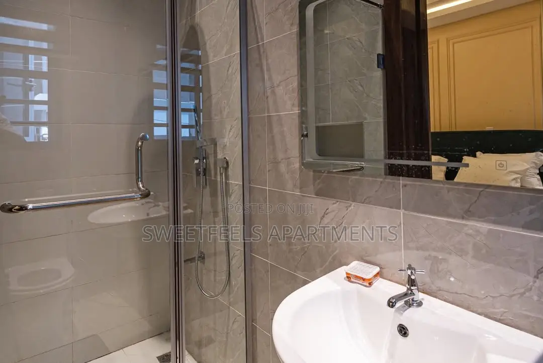Forbes Brand New Luxury 2bedroom in Lekki Phase 1