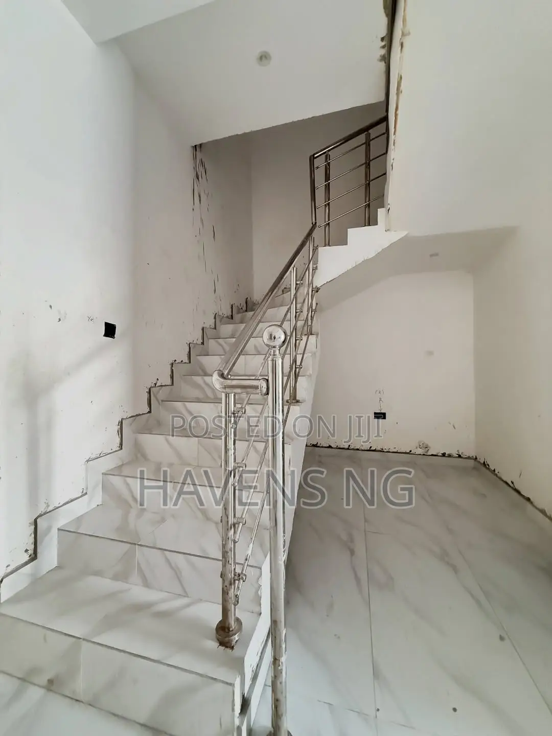 4bdrm Duplex in Lekki Phase 1 for sale in Lekki Phase 1