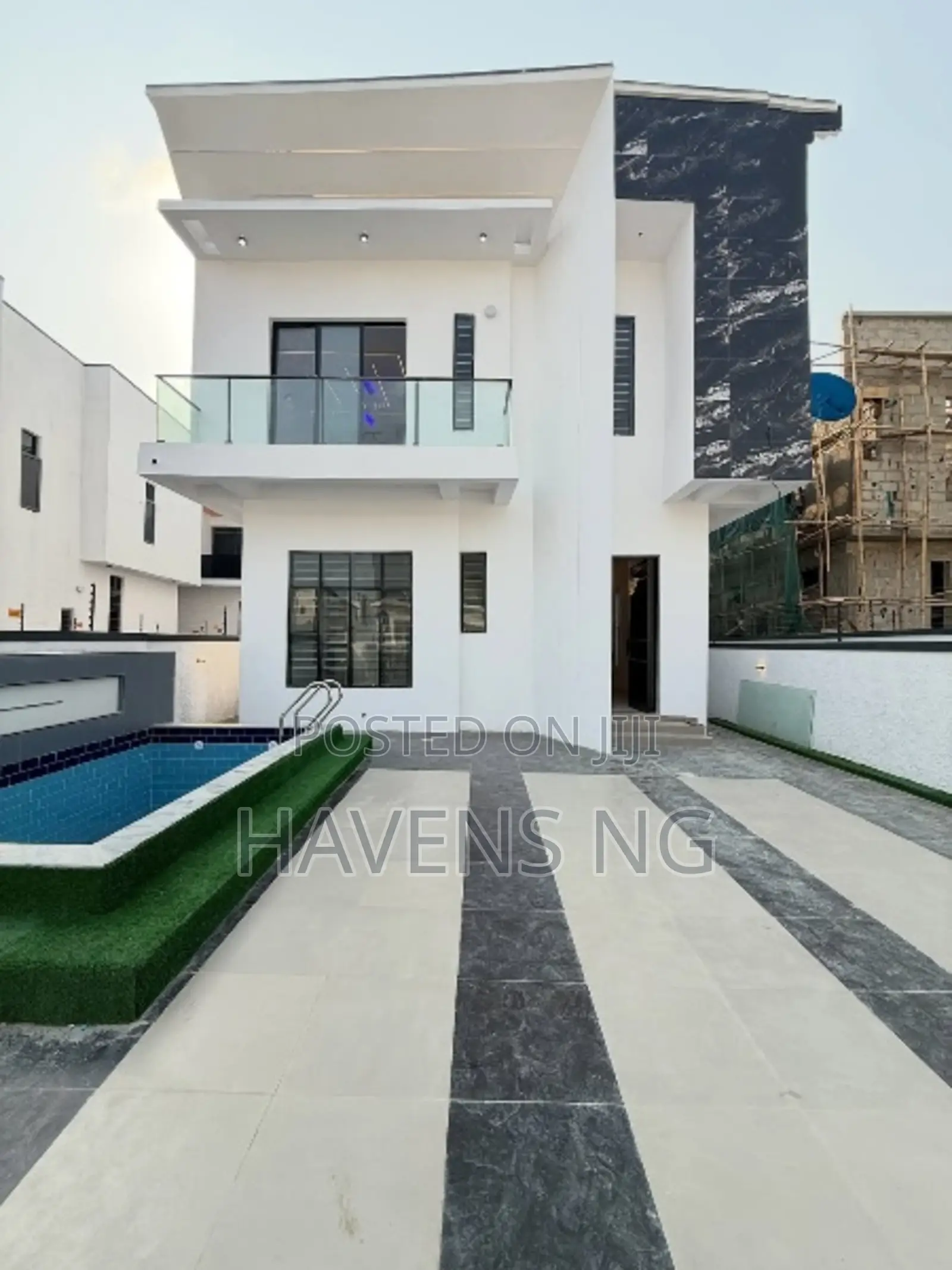 4bdrm Duplex in Ikota for sale in Ikota