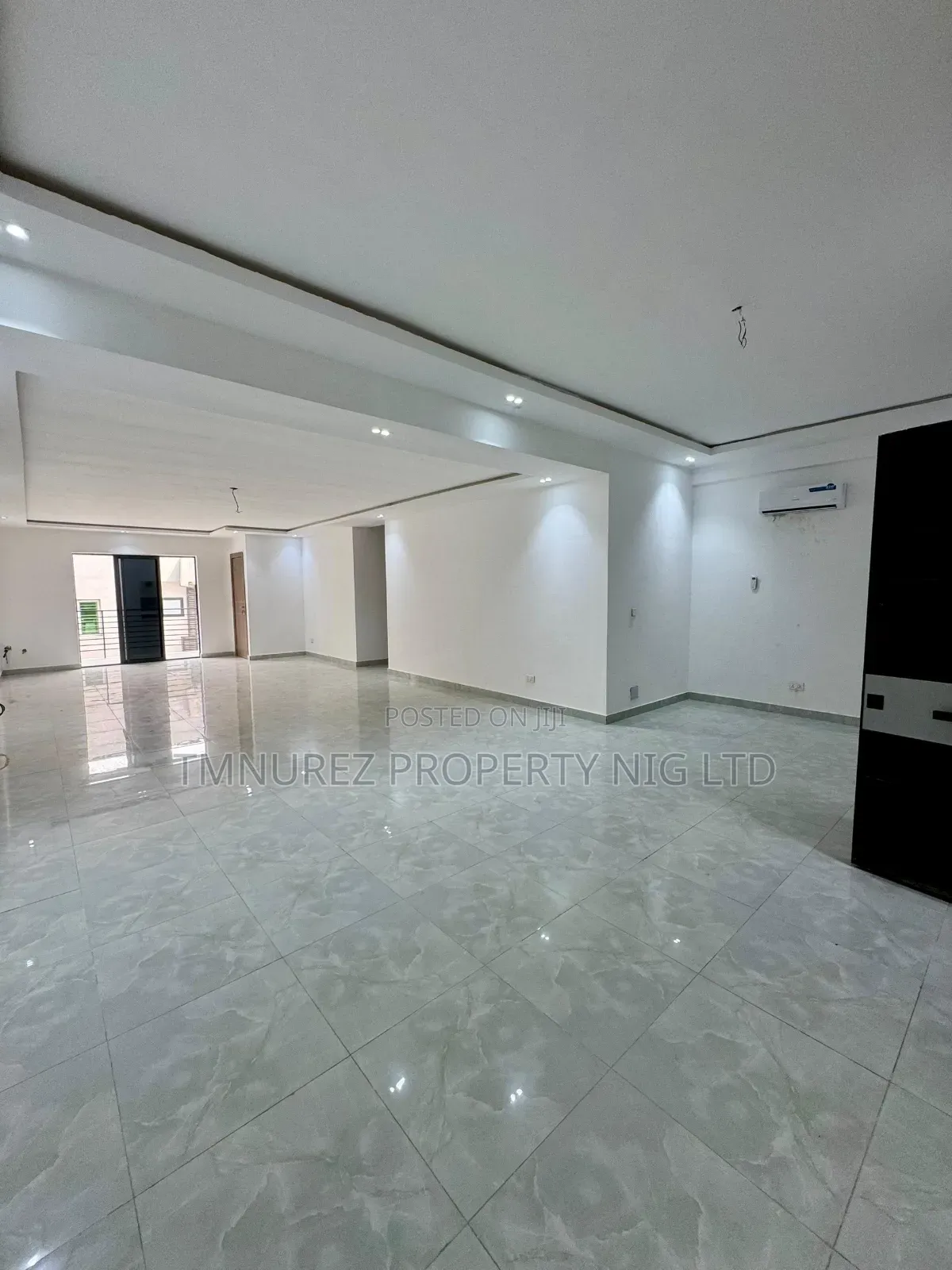 3bdrm Apartment in Ikate Estate for sale in Ikate
