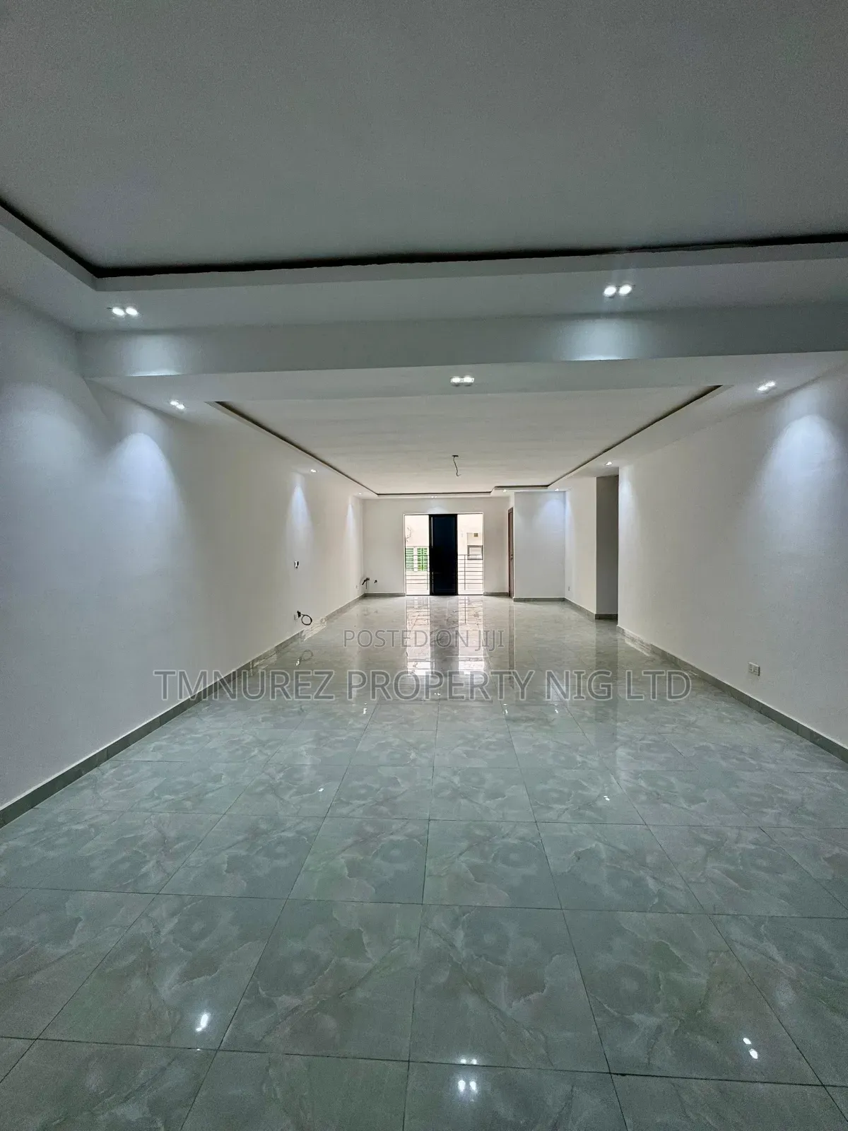 3bdrm Apartment in Ikate Estate for sale in Ikate