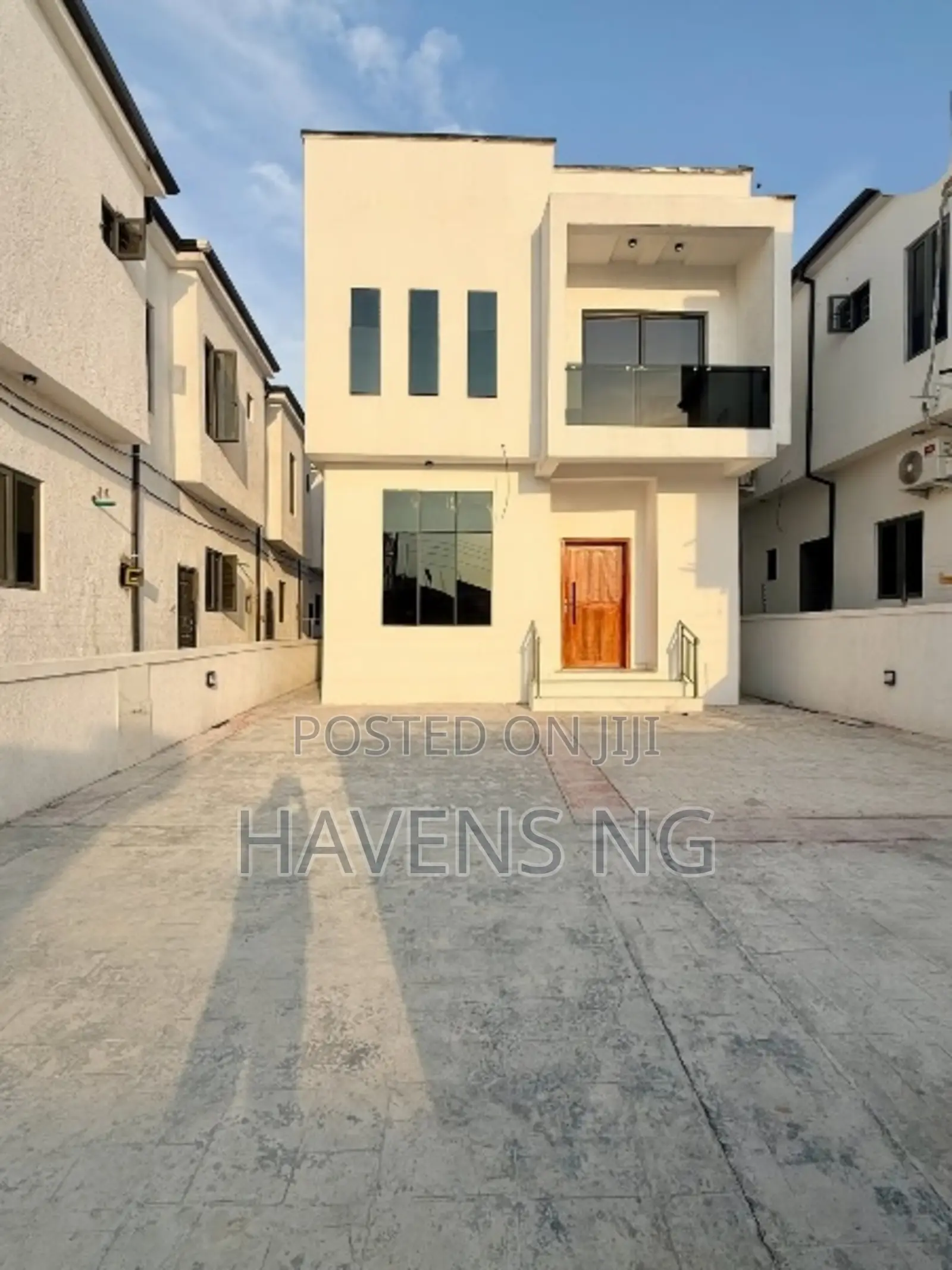 4bdrm Duplex in Lekki Phase 1 for sale in Lekki Phase 1