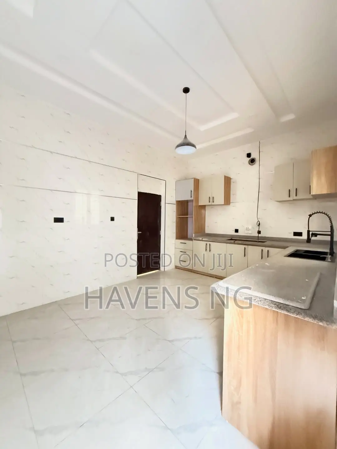 4bdrm Duplex in Lekki Phase 1 for sale in Lekki Phase 1
