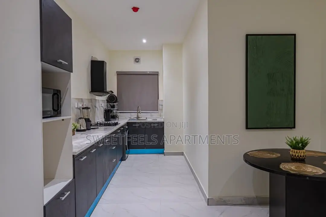 Qena’S Aura 
Brand-New Luxury 3-Bedroom Apartment in Lekki Phase 1