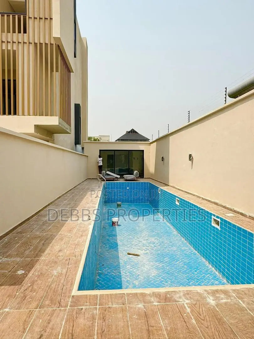 Furnished 5bdrm Townhouse/Terrace in Banana Island for sale in Banana Island