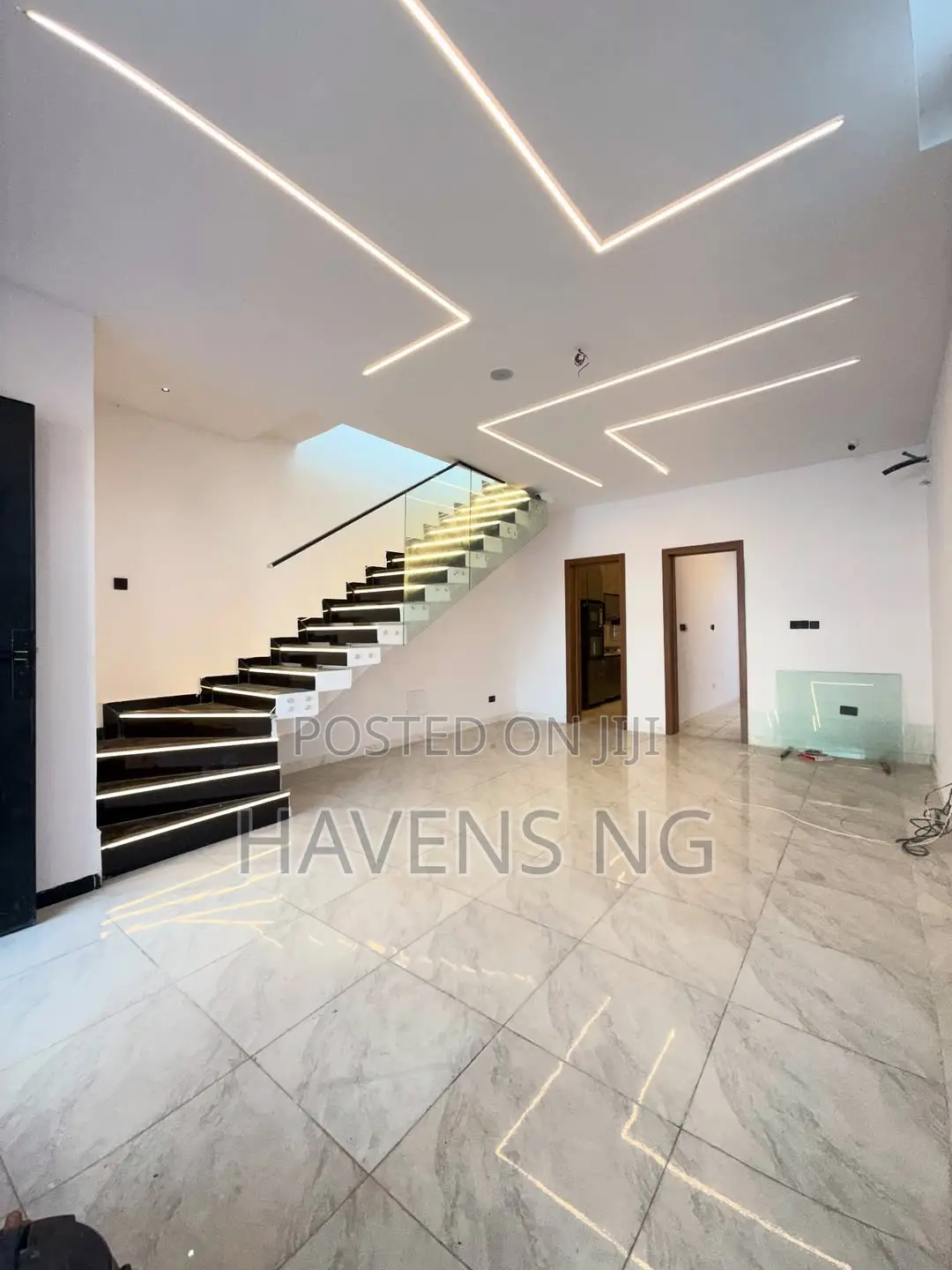 4bdrm Duplex in Lekki Phase 2 for sale in Lekki Phase 2