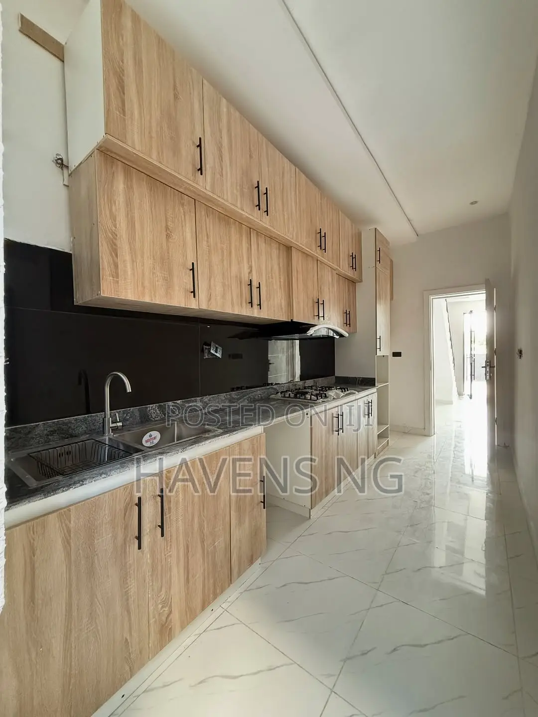 3bdrm Duplex in Lekki Phase 2 for sale in Lekki Phase 2