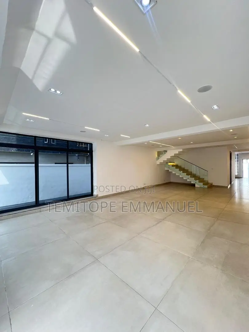 Furnished 5bdrm Duplex in Lekki Phase 1 for sale in Lekki Phase 1