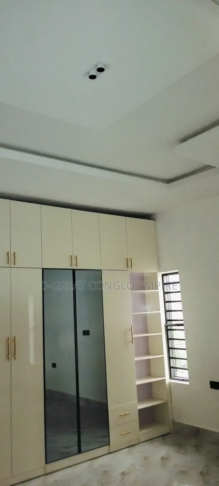 5bdrm Duplex in Nta, Oshimili South for sale in Oshimili South