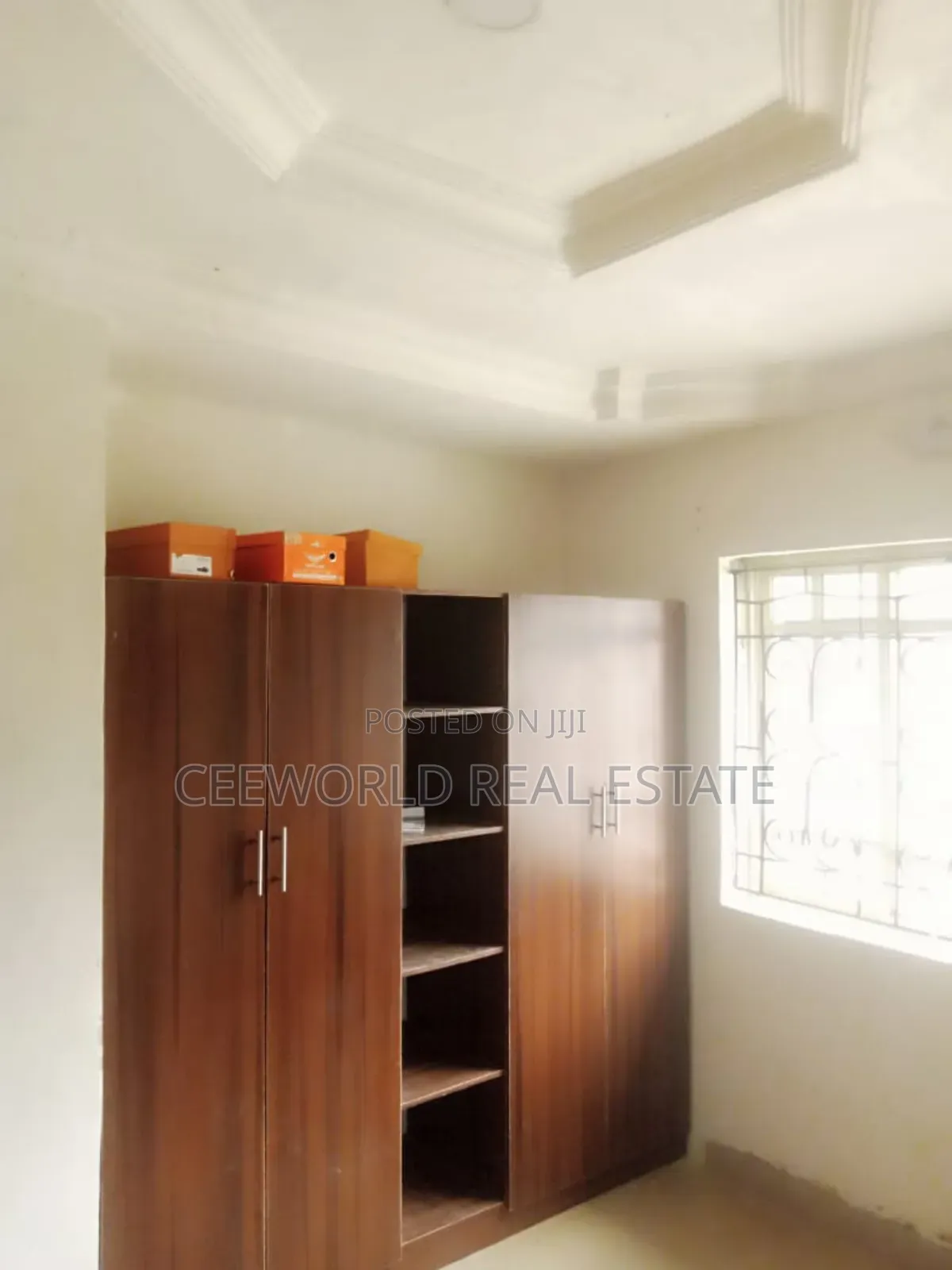2bdrm Bungalow in Oke Ibukun Elebu, Akala Express for rent in Akala Express