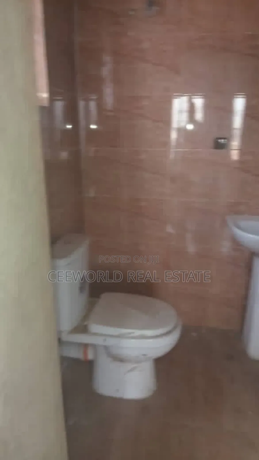 2bdrm Bungalow in Oke Ibukun Elebu, Akala Express for rent in Akala Express