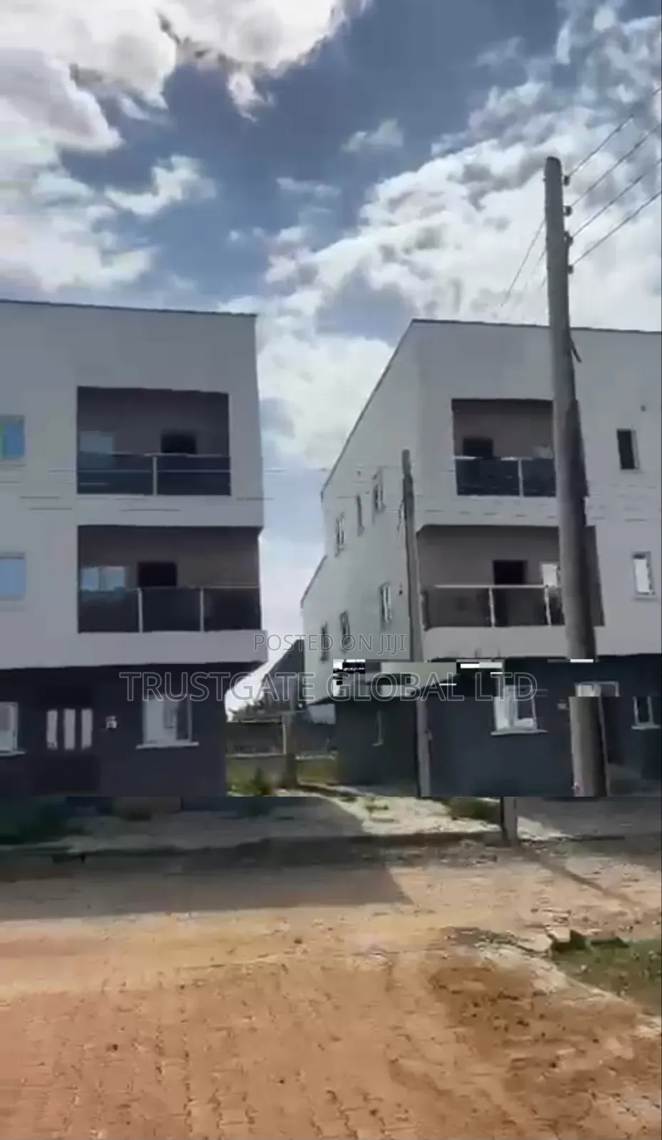 5bdrm Duplex in Paradise Estate, Durumi for sale in Durumi