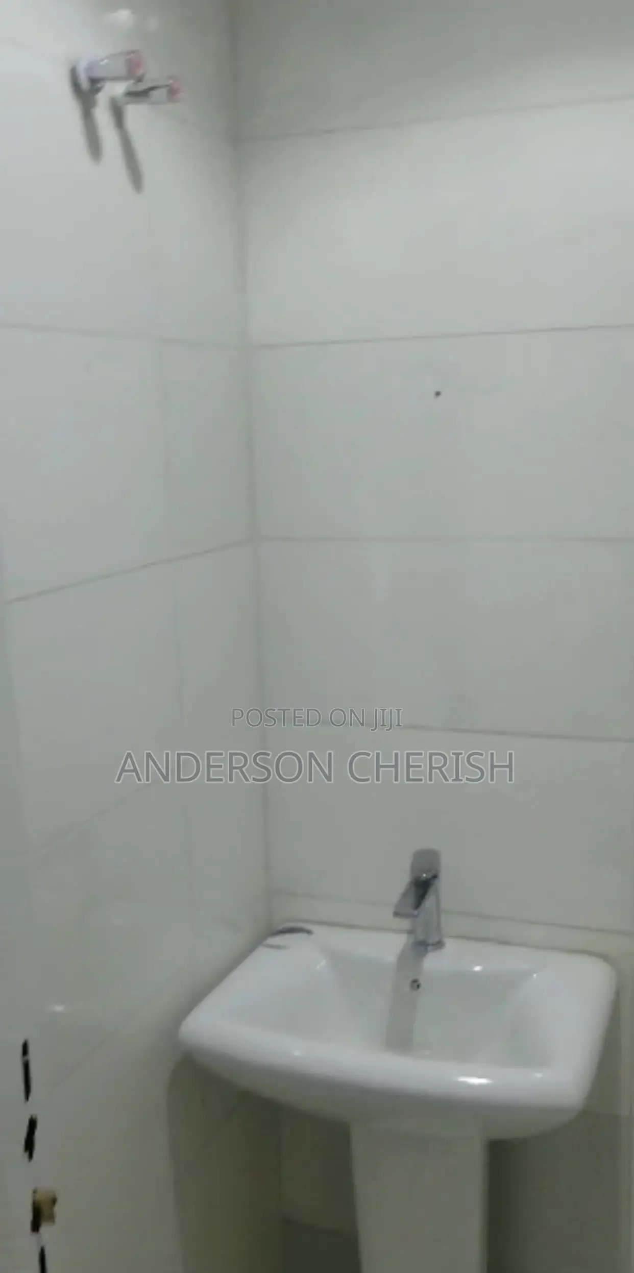 3bdrm Block of Flats in Idu for sale in Idu