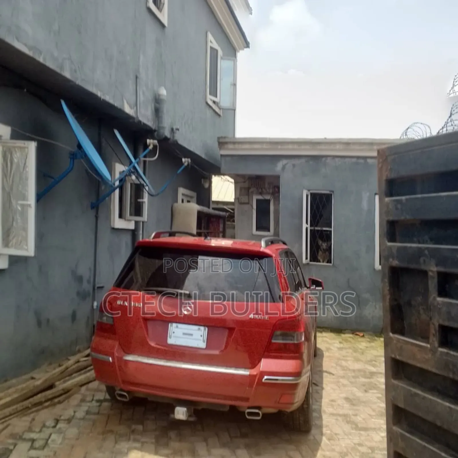3bdrm Block of Flats in Benin City for sale in Benin City