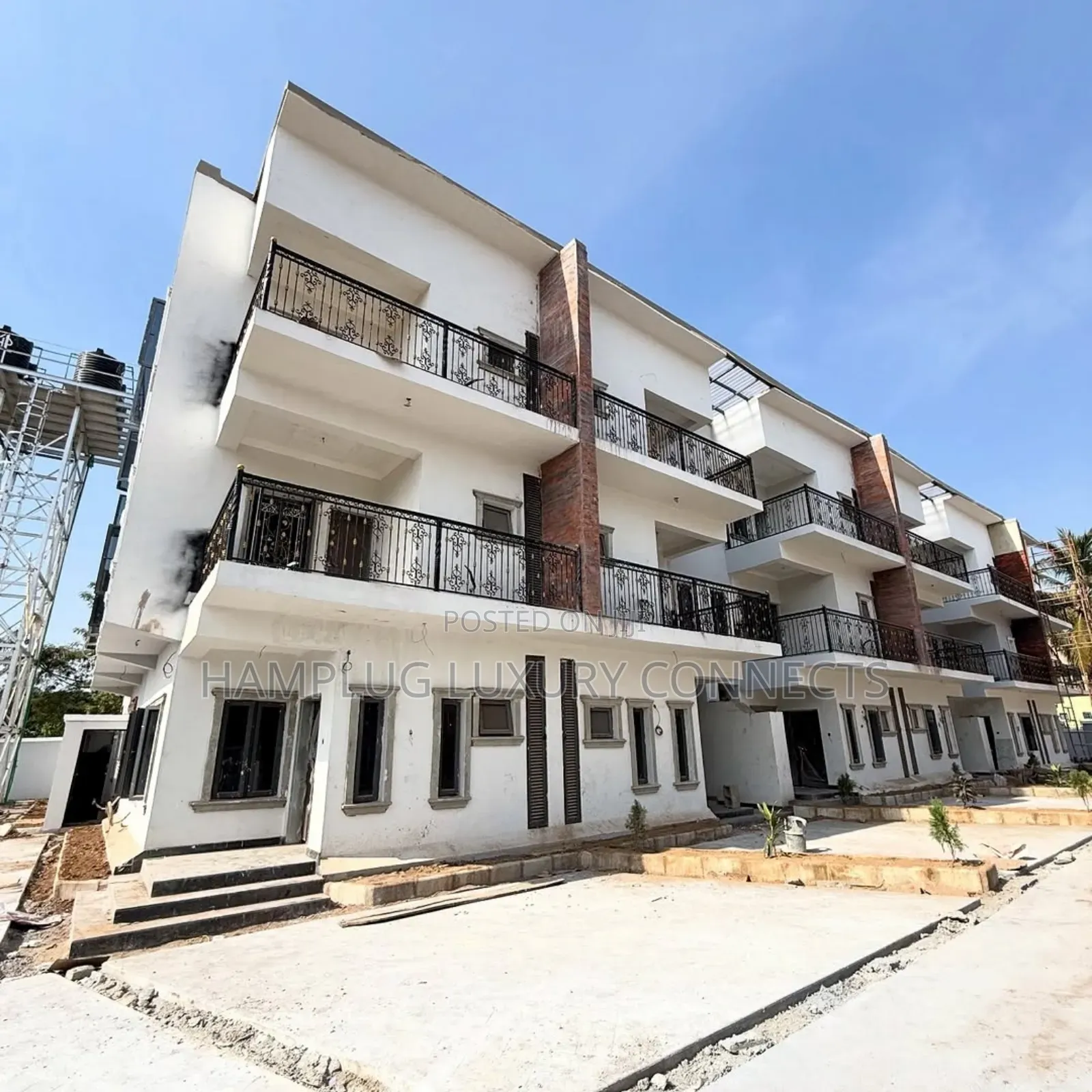 Furnished 4bdrm Townhouse/Terrace In Wuse Zone 4 For Sale in Zone 4 / Wuse