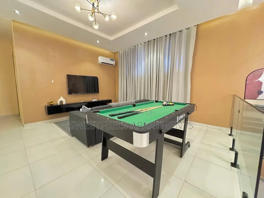 Brand New Luxurious 3 Bedroom Maisonette in Lekki Phase 1