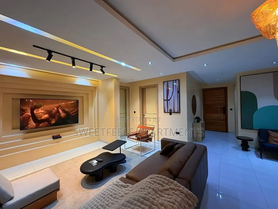 Brand New Luxurious 3 Bedroom Maisonette in Lekki Phase 1